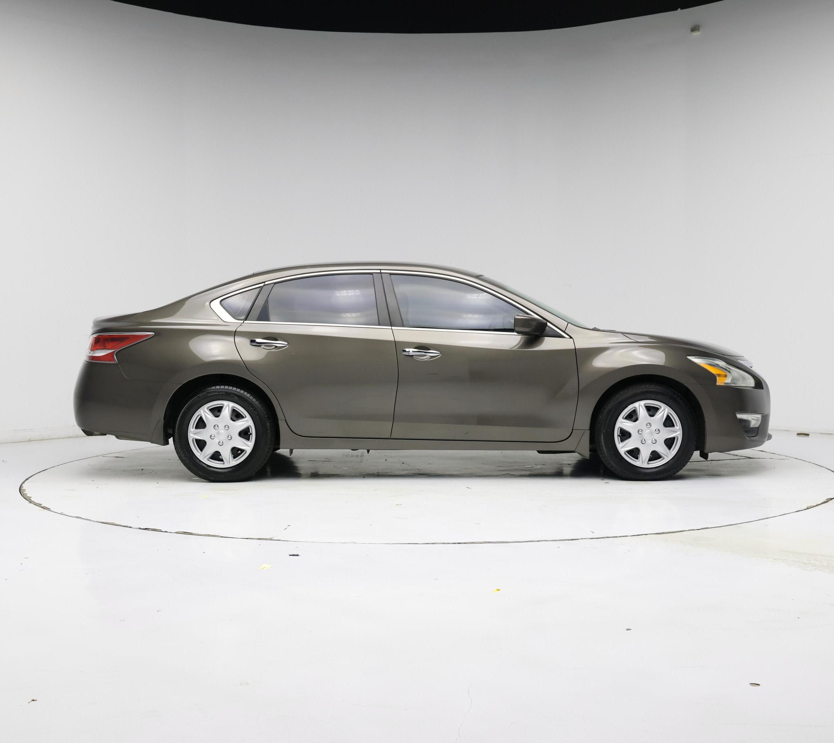 Thumbnail: 2015 Nissan Altima - 7