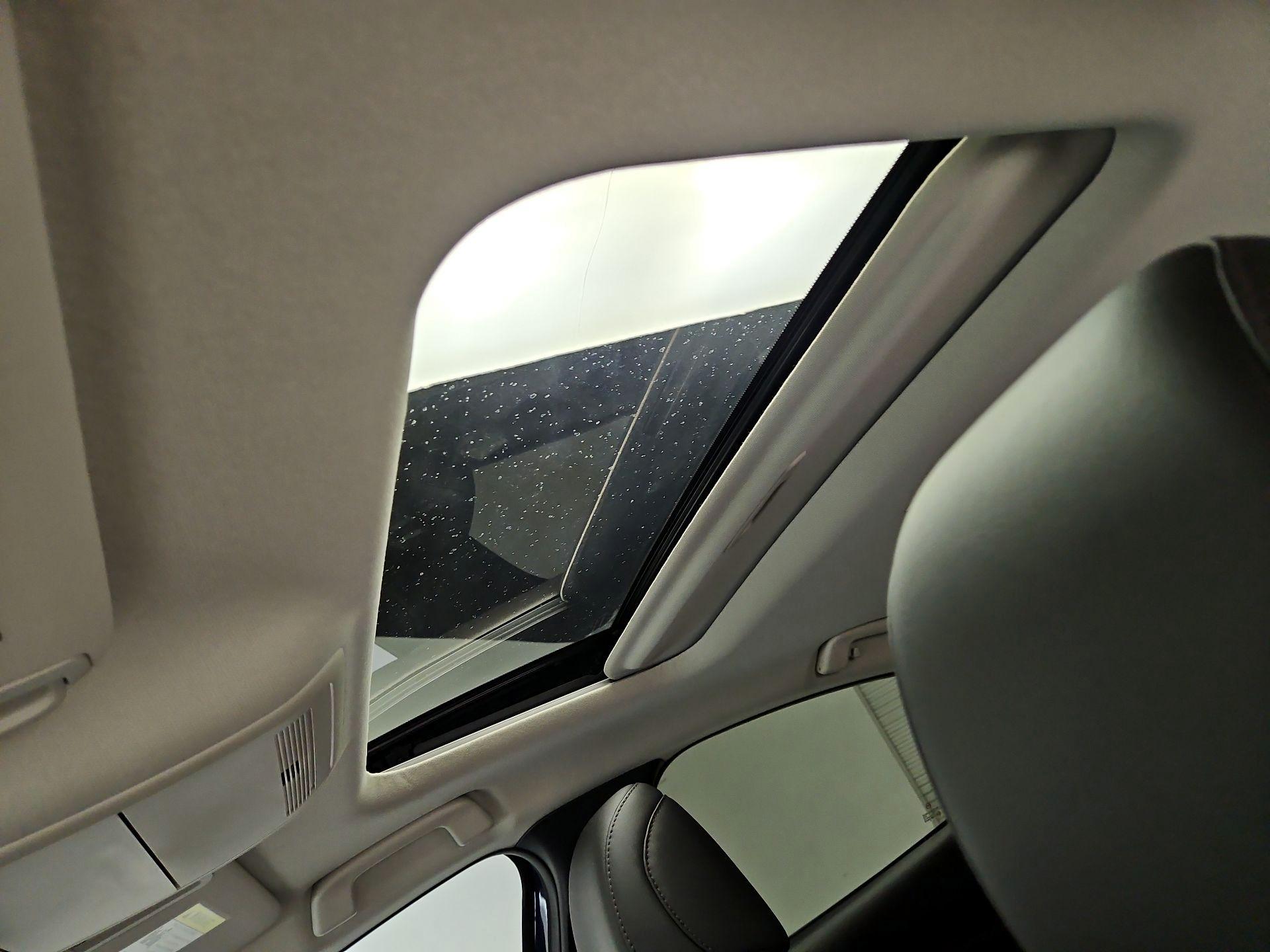 Thumbnail: 2021 Mazda Mazda3 - 19