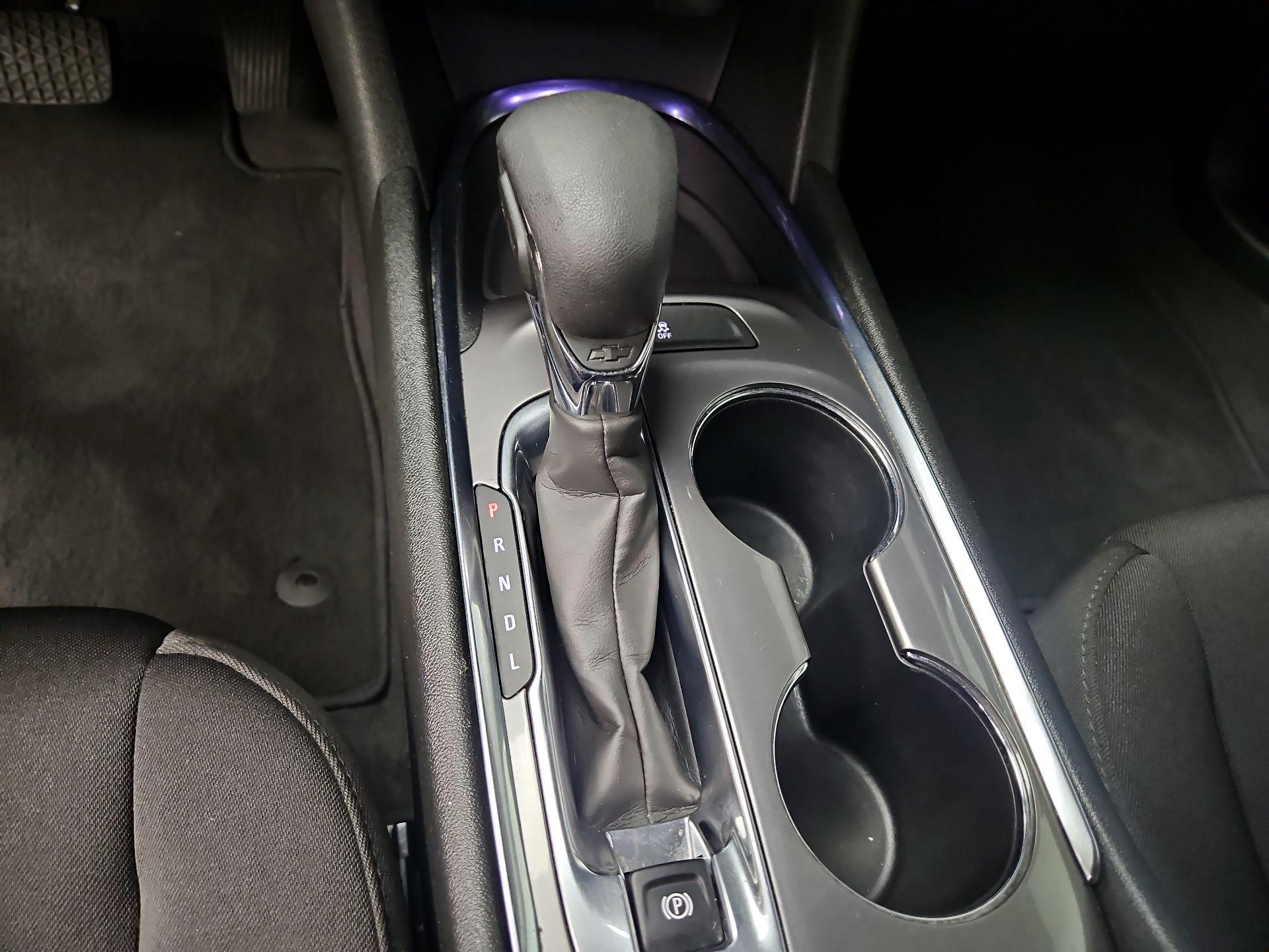 Thumbnail: 2023 Chevrolet Malibu - 17