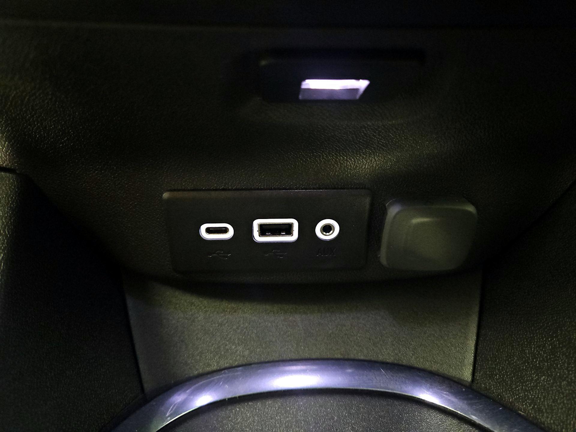 Thumbnail: 2023 Chevrolet Malibu - 18