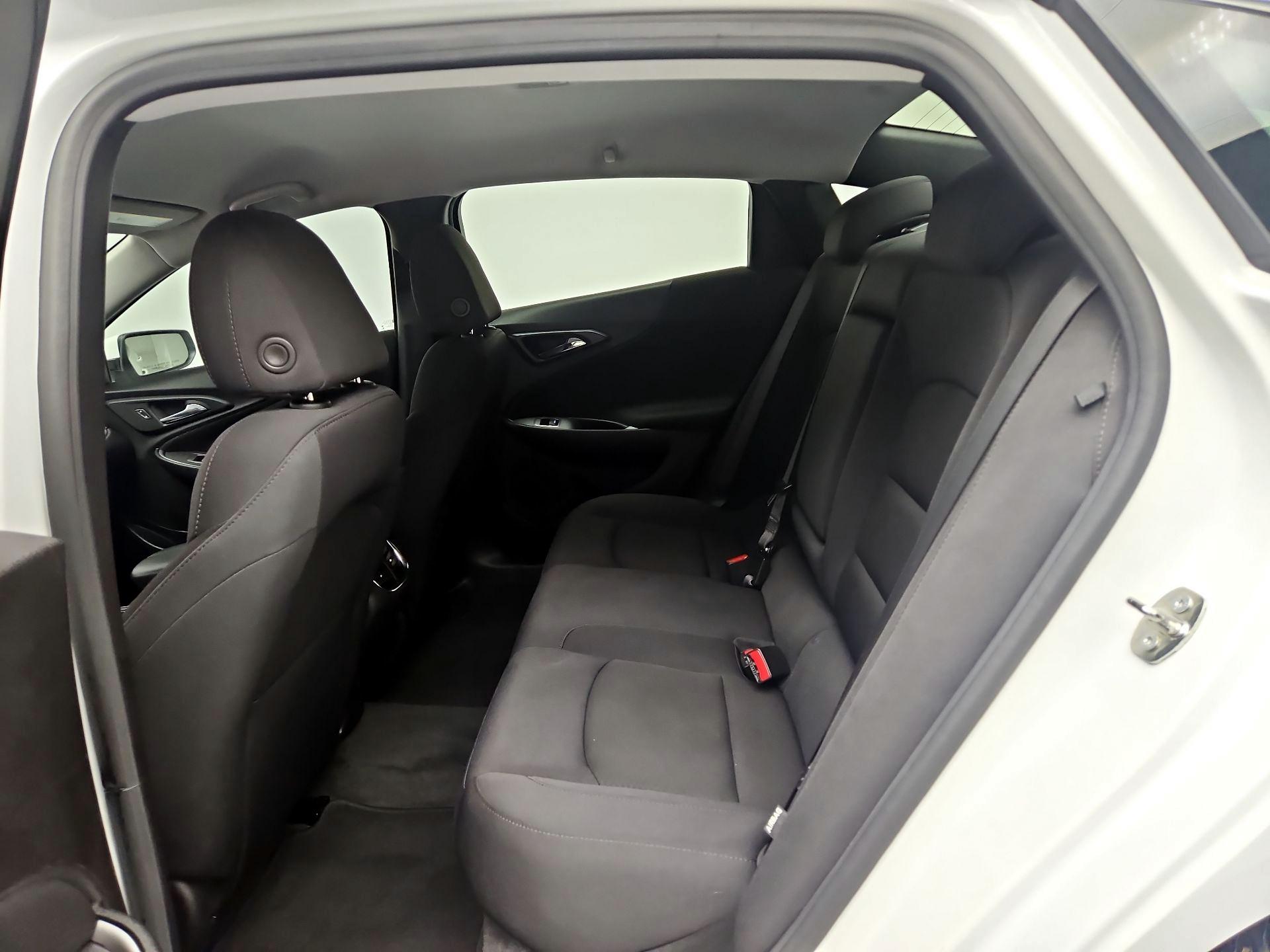 Thumbnail: 2023 Chevrolet Malibu - 19