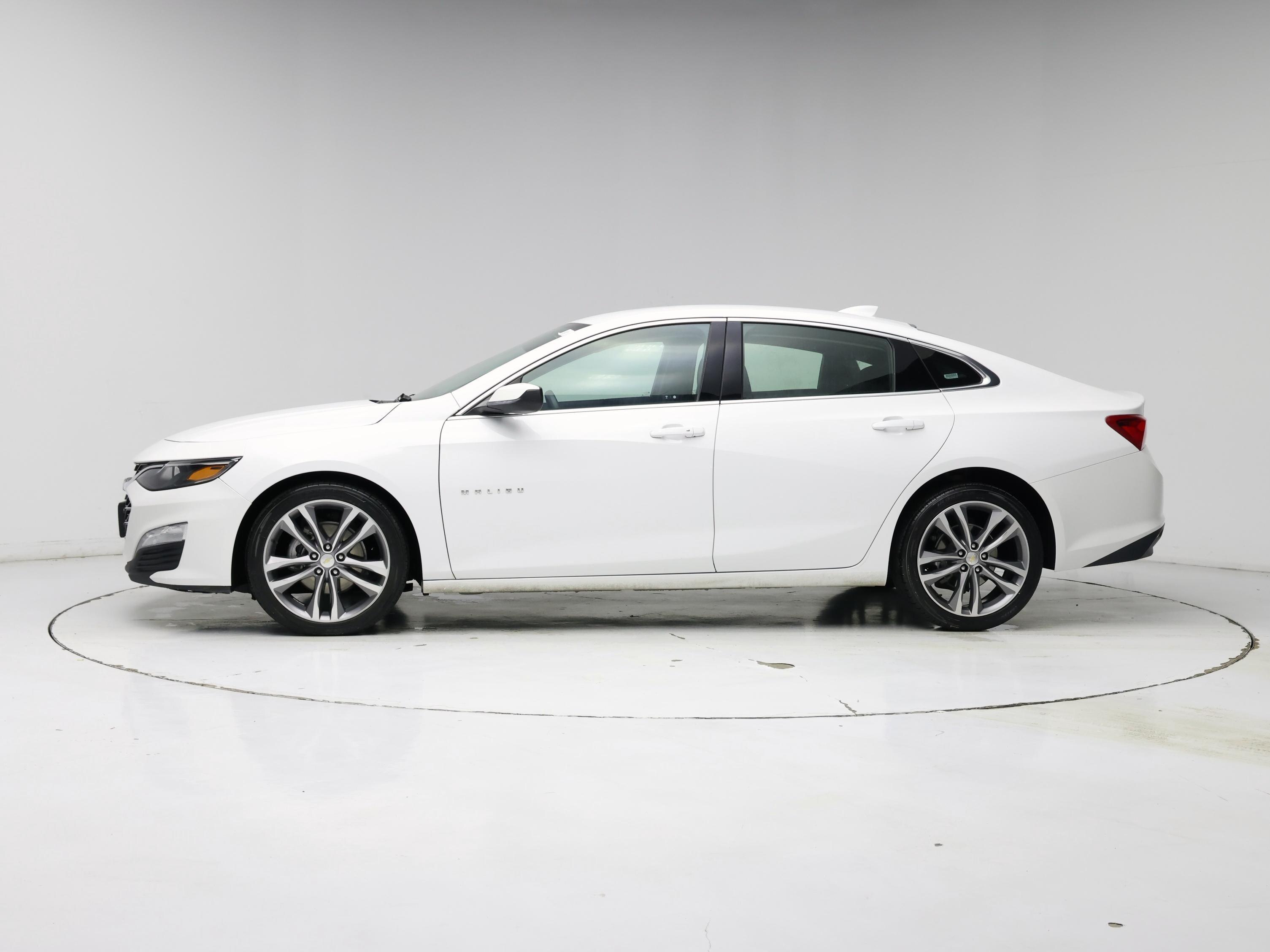 Thumbnail: 2023 Chevrolet Malibu - 3