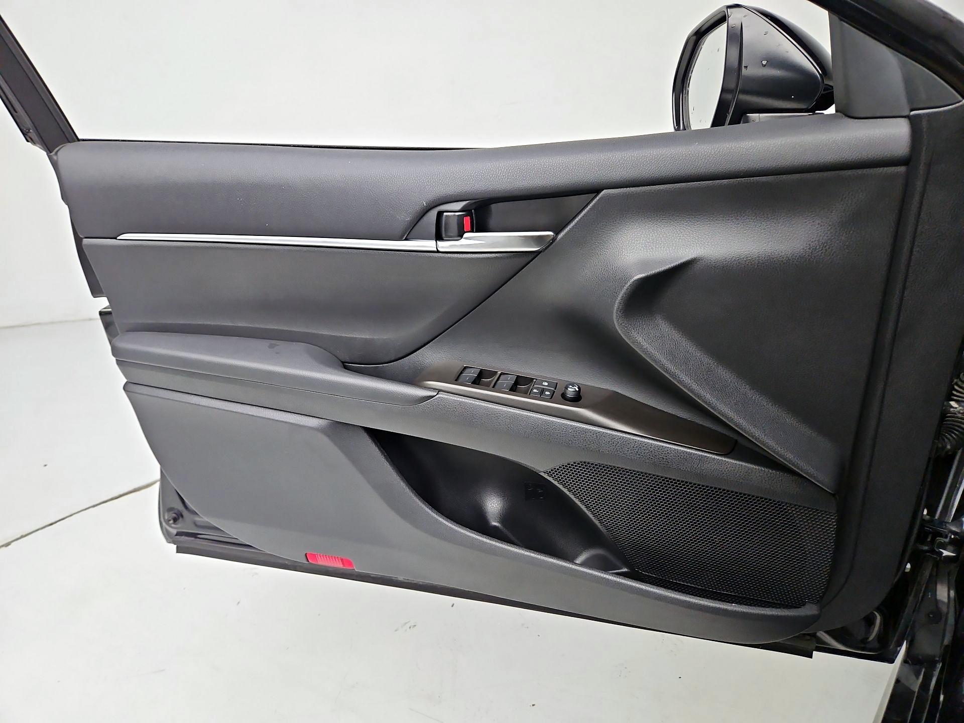Thumbnail: 2024 Toyota Camry - 12