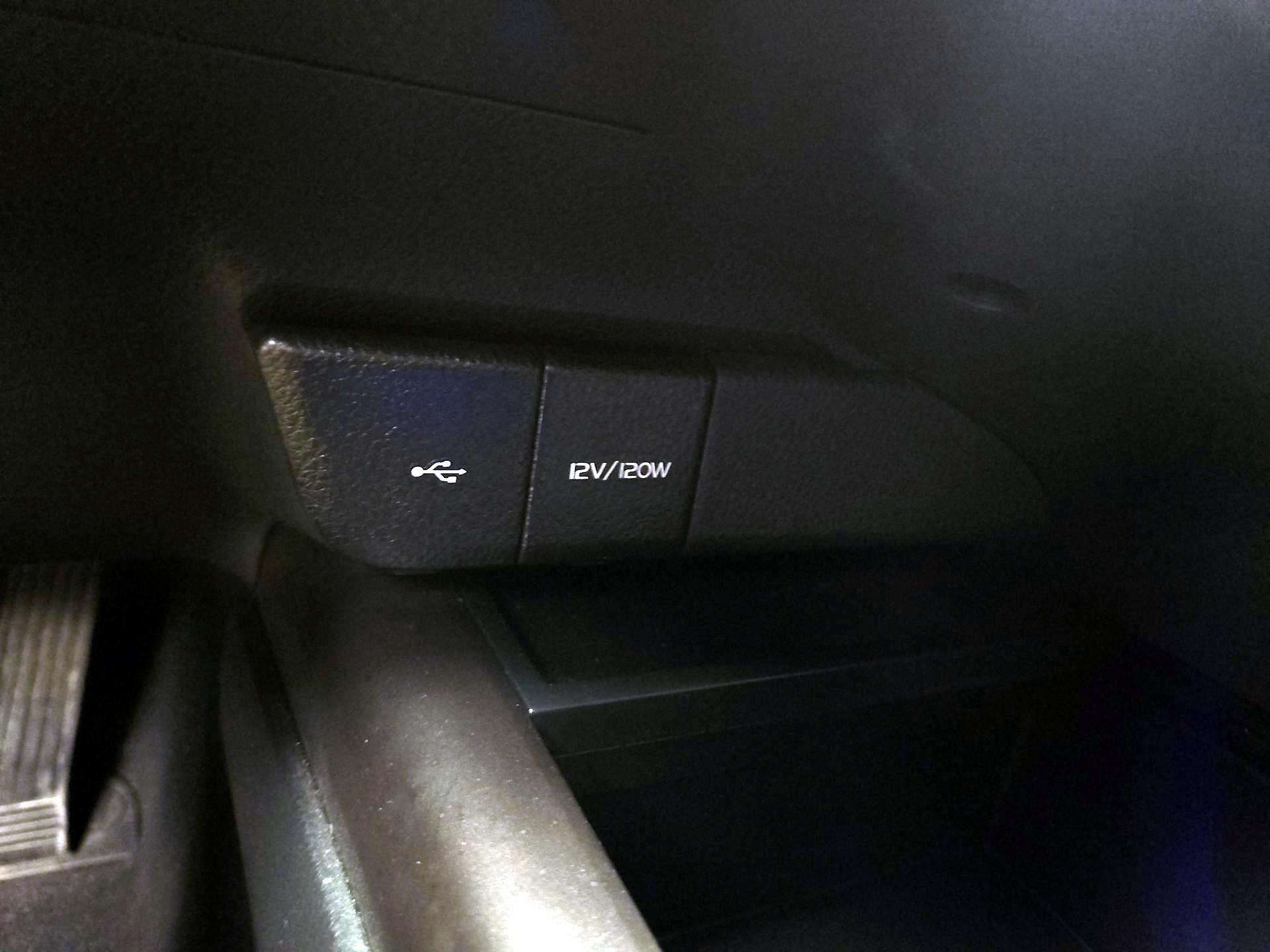 Thumbnail: 2024 Toyota Camry - 18