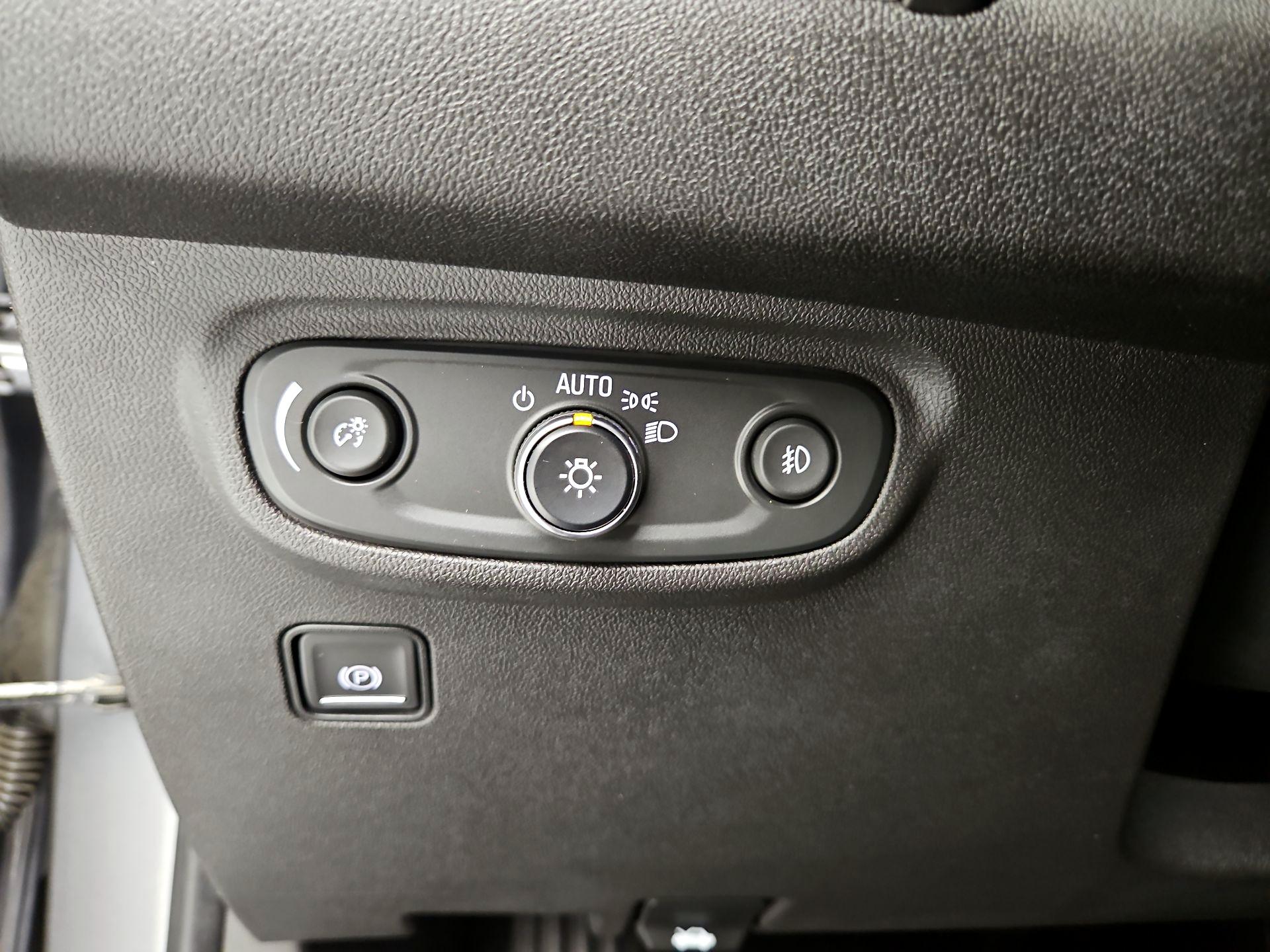 Thumbnail: 2020 GMC Terrain - 13