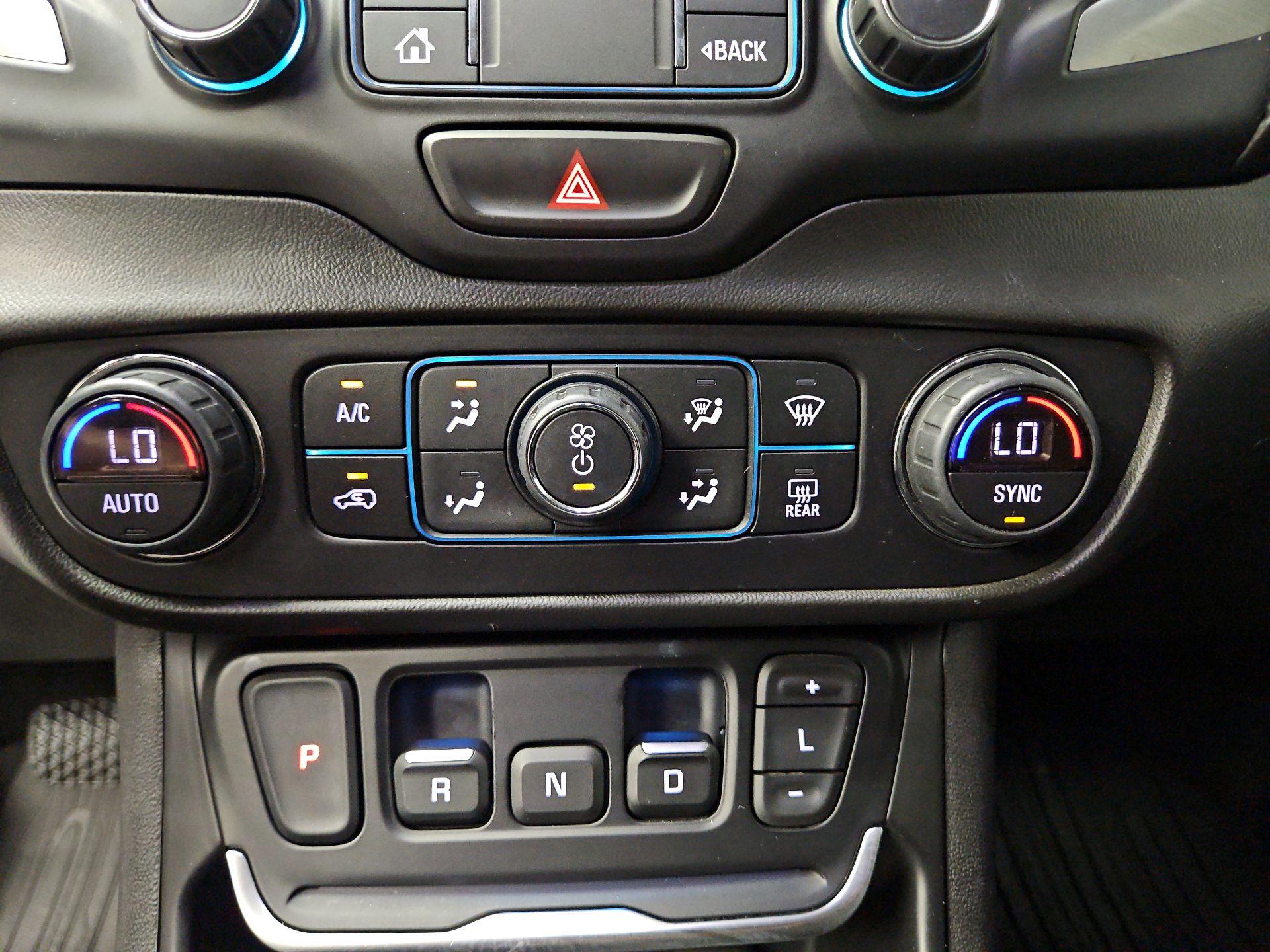 Thumbnail: 2020 GMC Terrain - 16