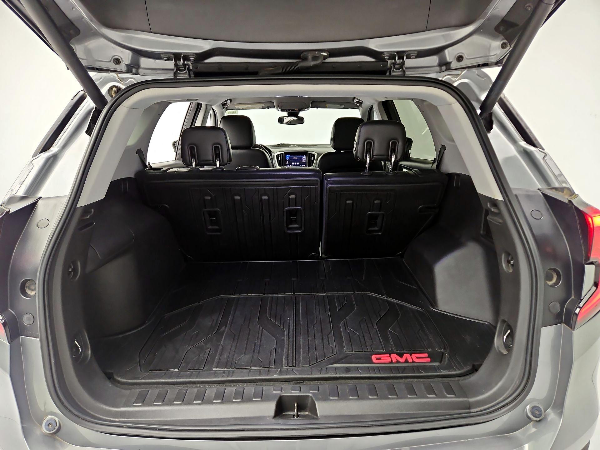 Thumbnail: 2020 GMC Terrain - 20