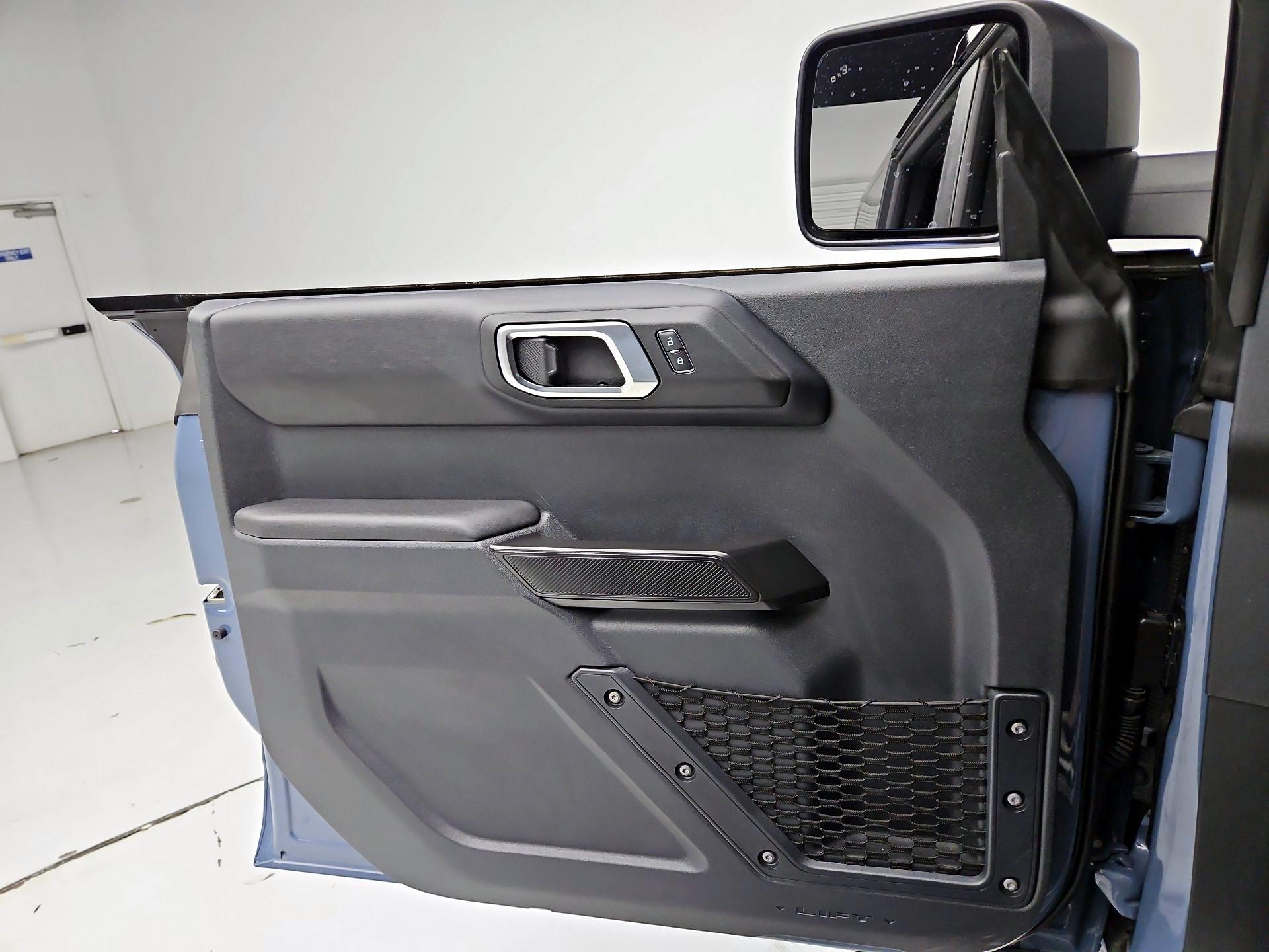 Thumbnail: 2025 Ford Bronco - 12