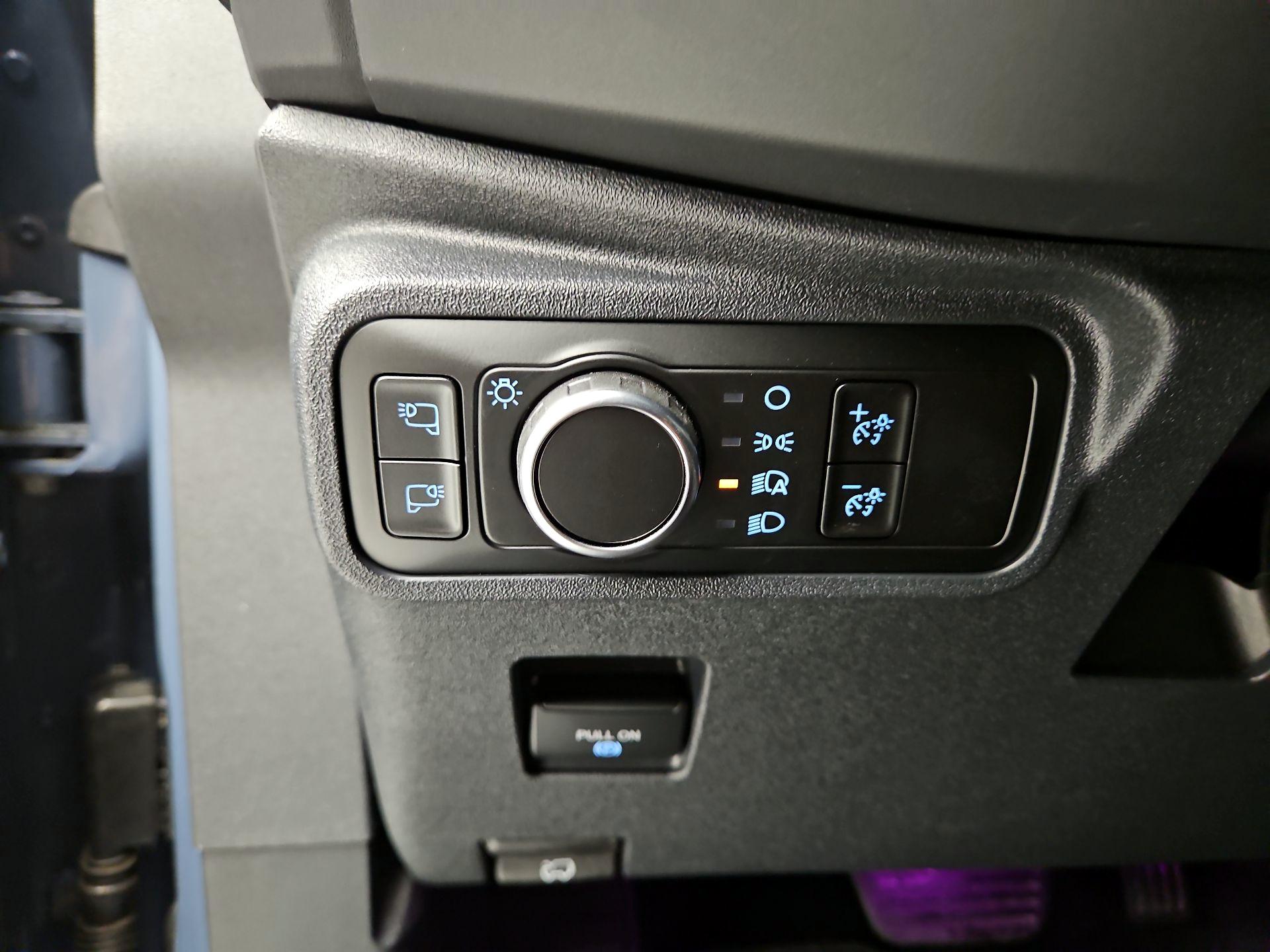 Thumbnail: 2025 Ford Bronco - 13