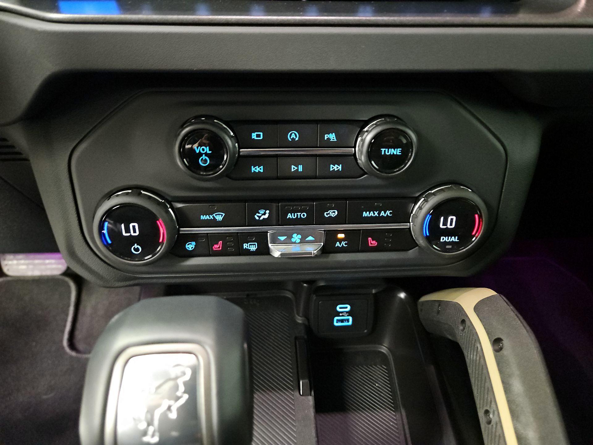 Thumbnail: 2025 Ford Bronco - 17