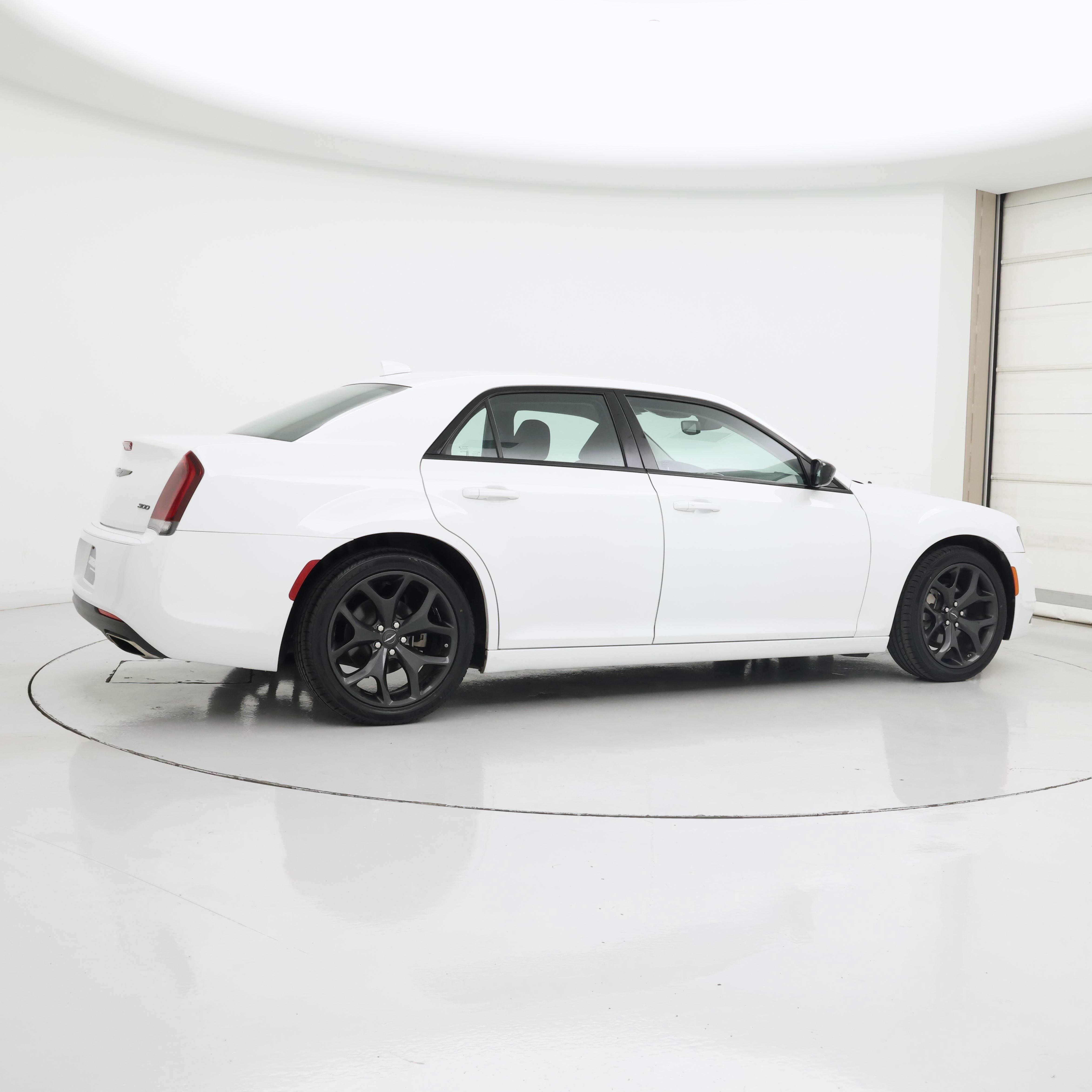 Thumbnail: 2023 Chrysler 300 - 8