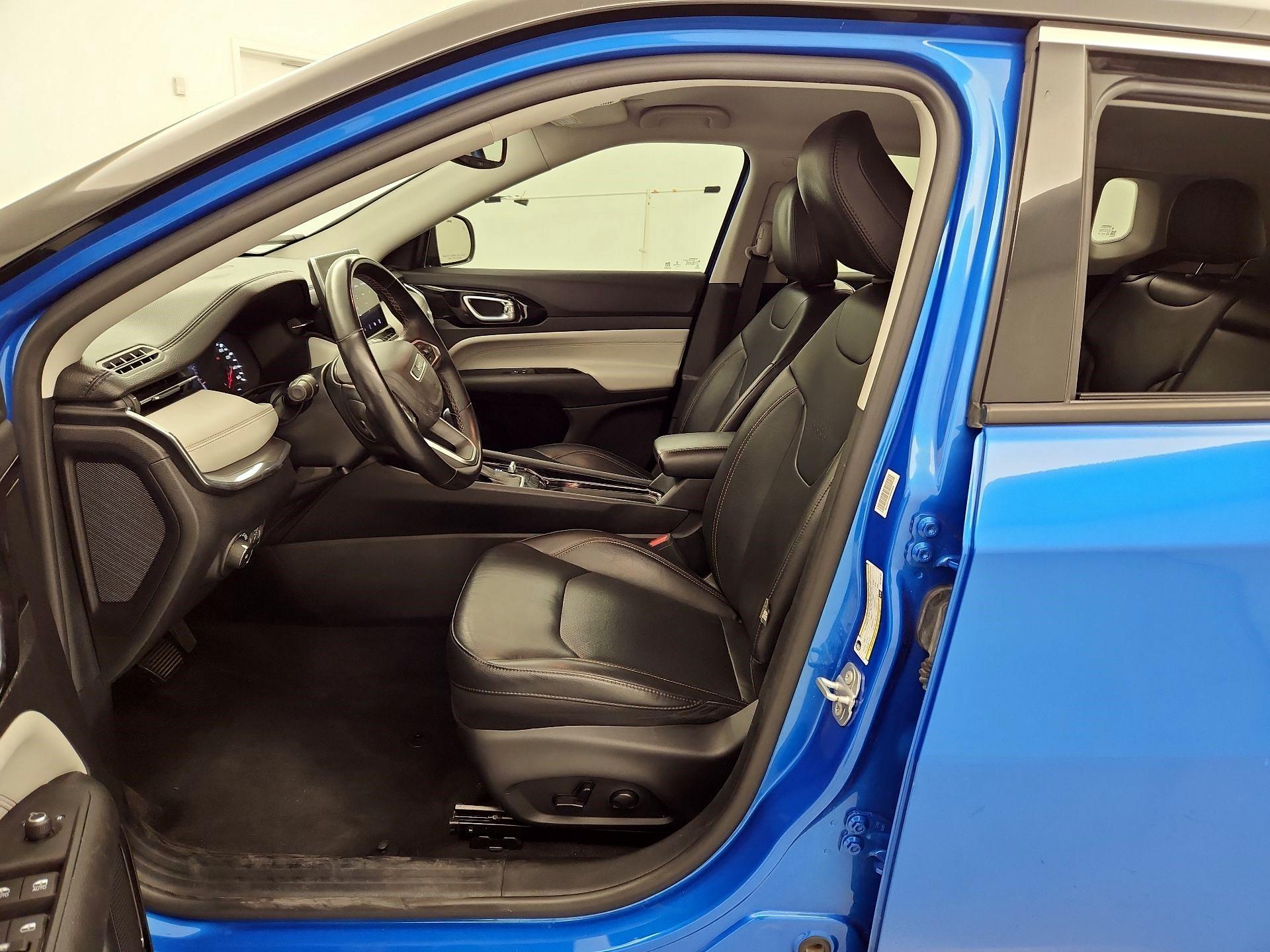 Thumbnail: 2022 Jeep Compass - 11