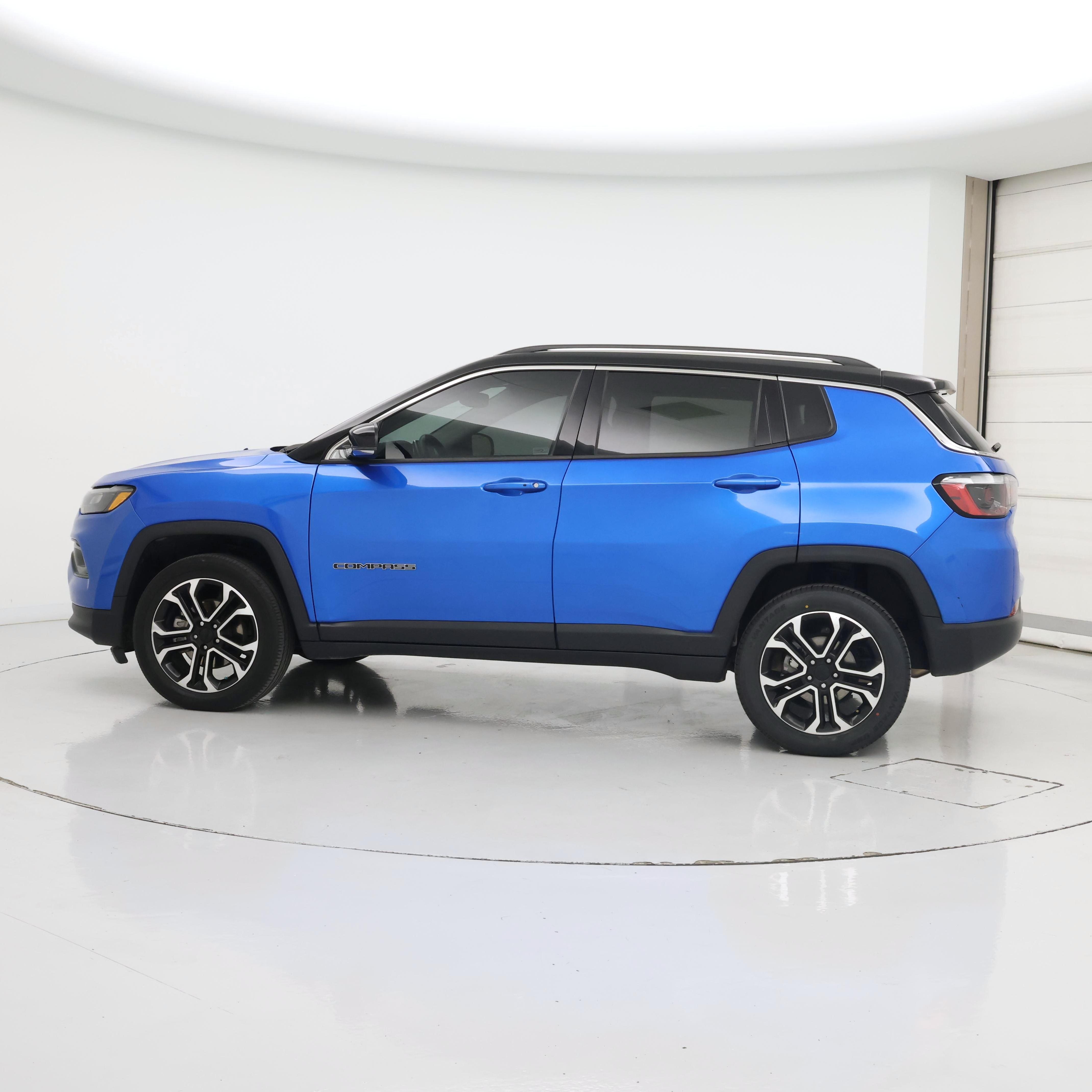 Thumbnail: 2022 Jeep Compass - 3