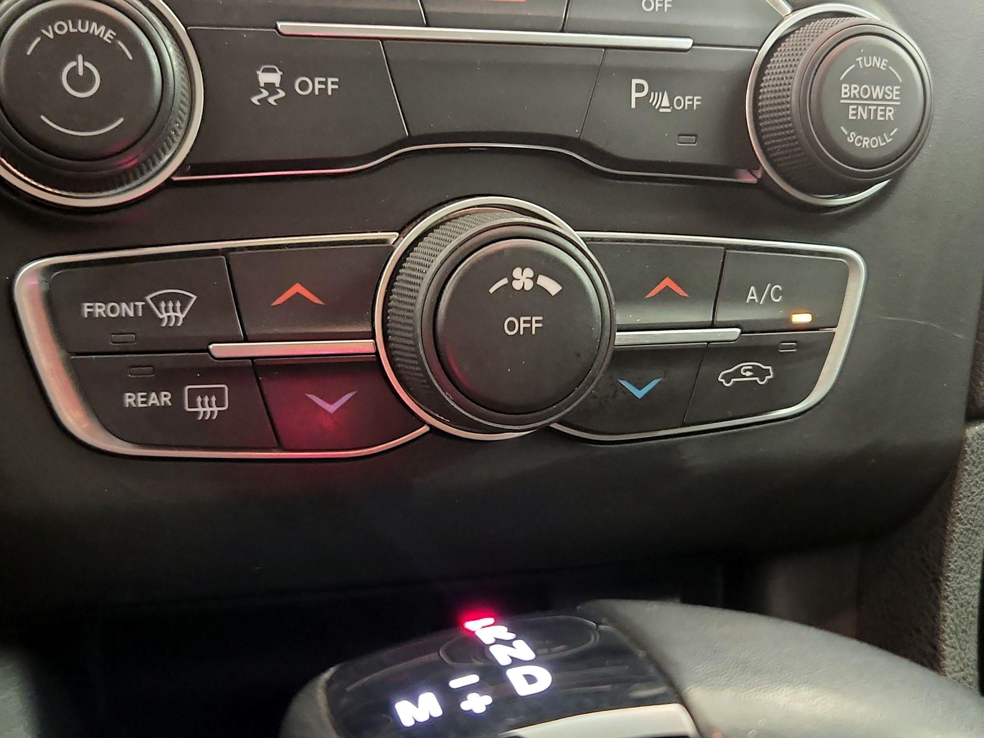 Thumbnail: 2021 Dodge Charger - 16