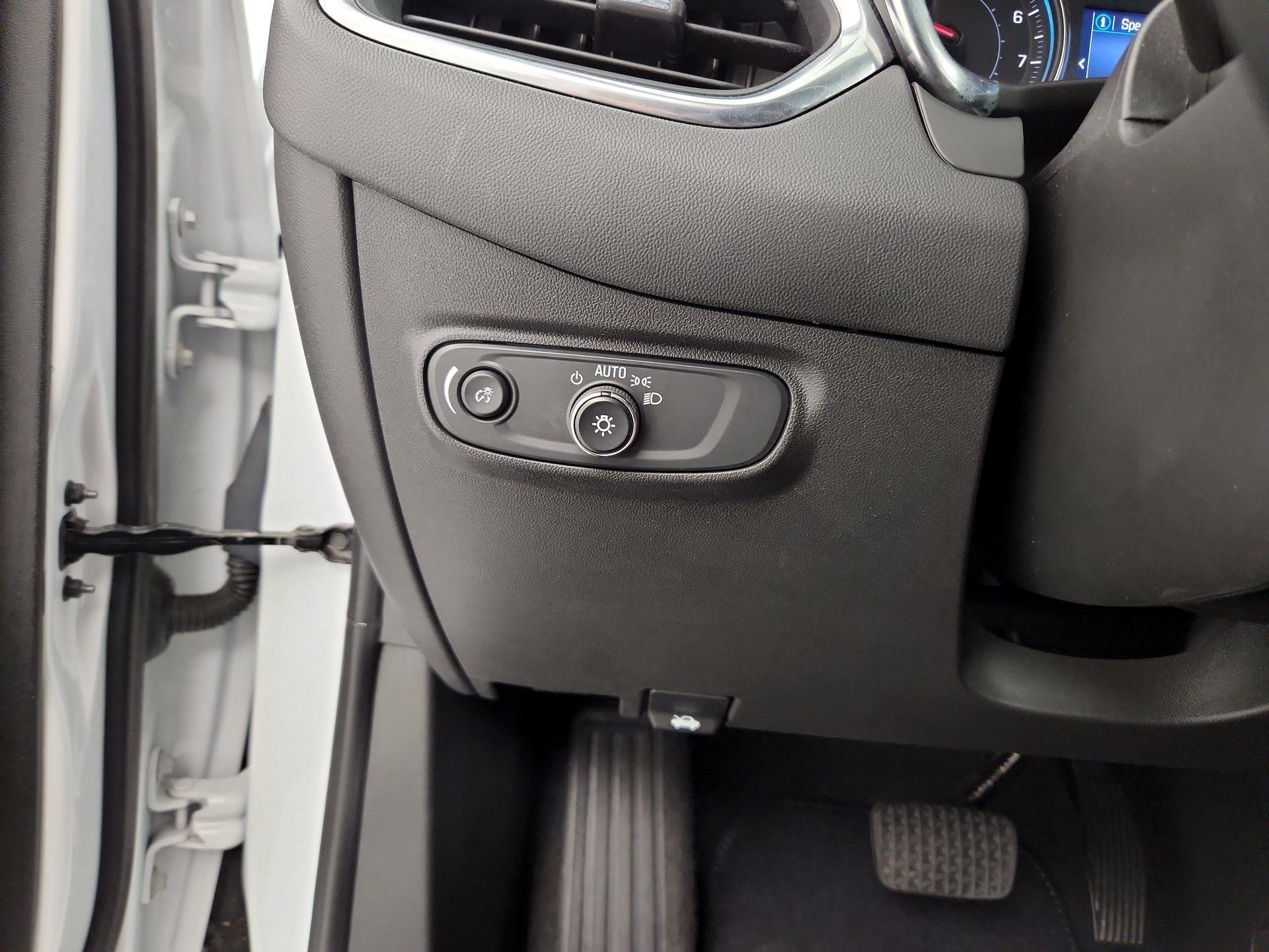Thumbnail: 2023 Chevrolet Equinox - 13