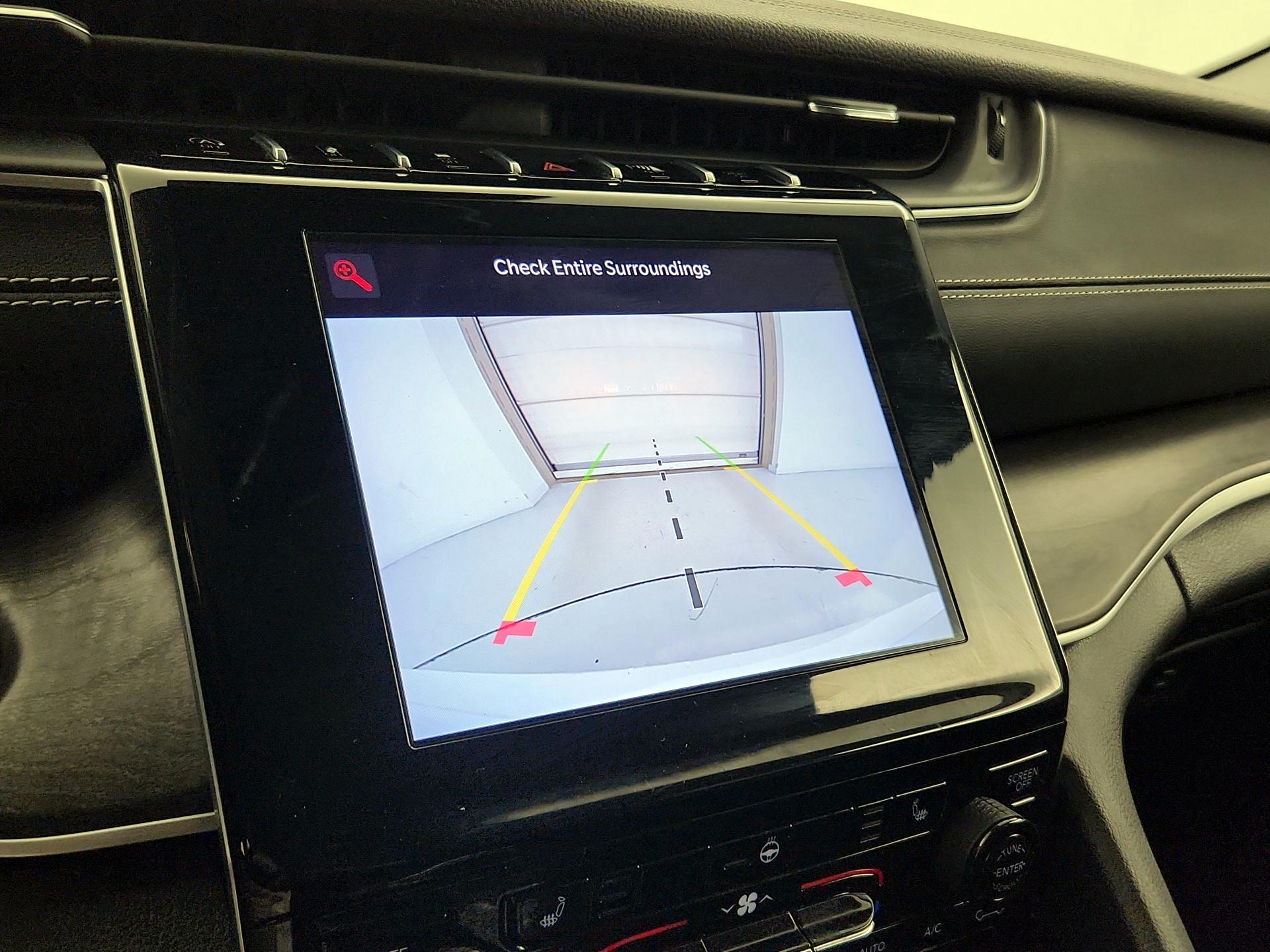 Thumbnail: 2022 Jeep Grand Cherokee - 14