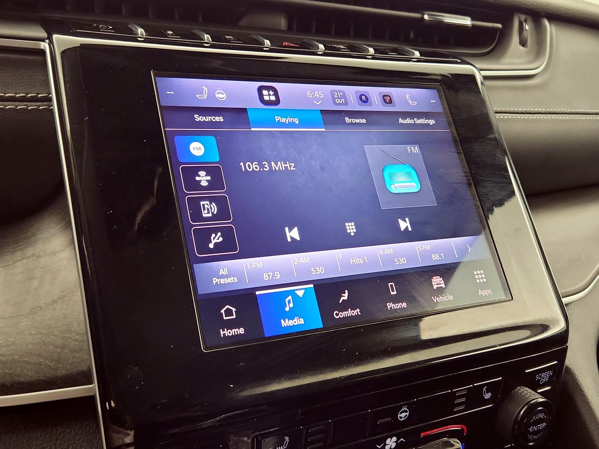 Thumbnail: 2022 Jeep Grand Cherokee - 15