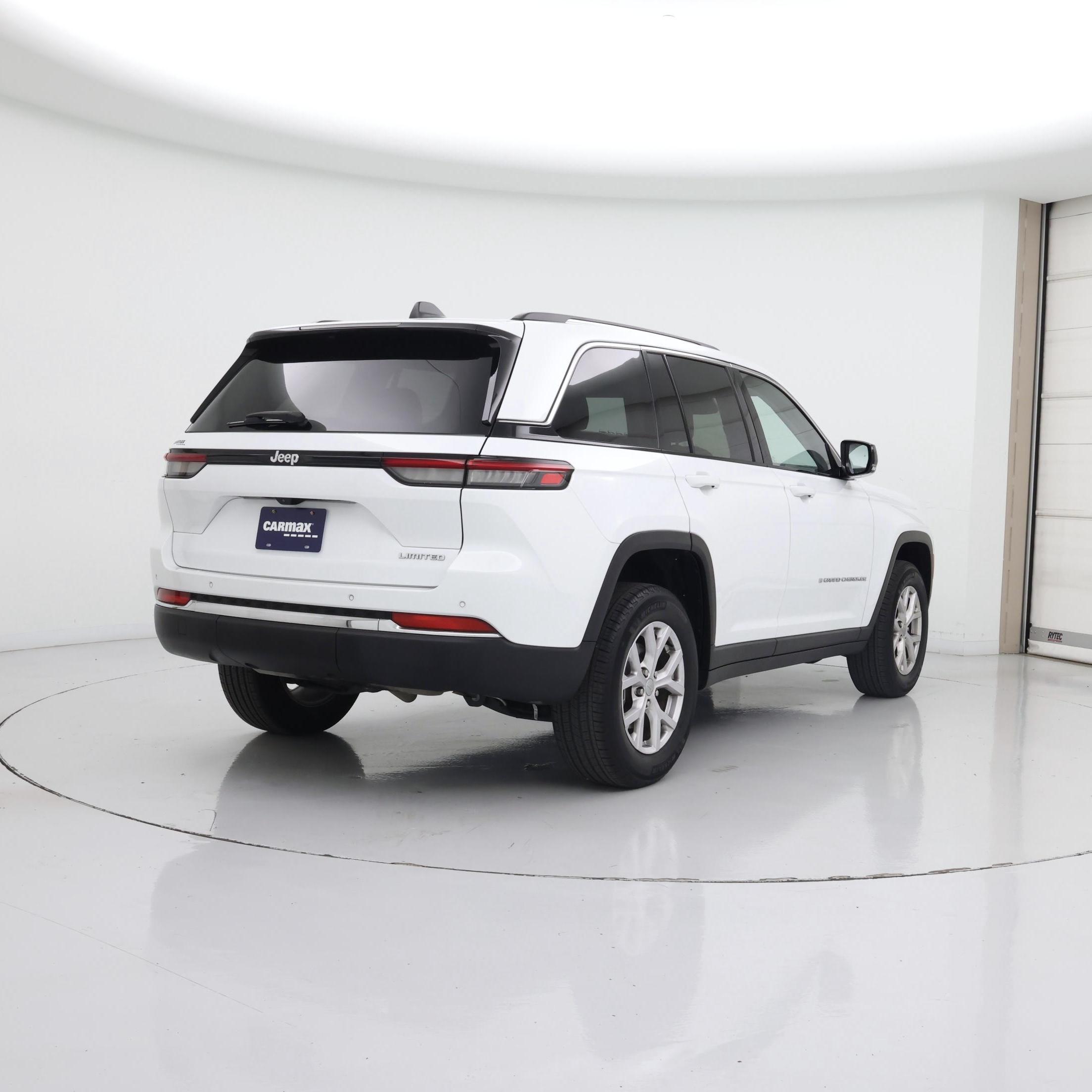 Thumbnail: 2022 Jeep Grand Cherokee - 8