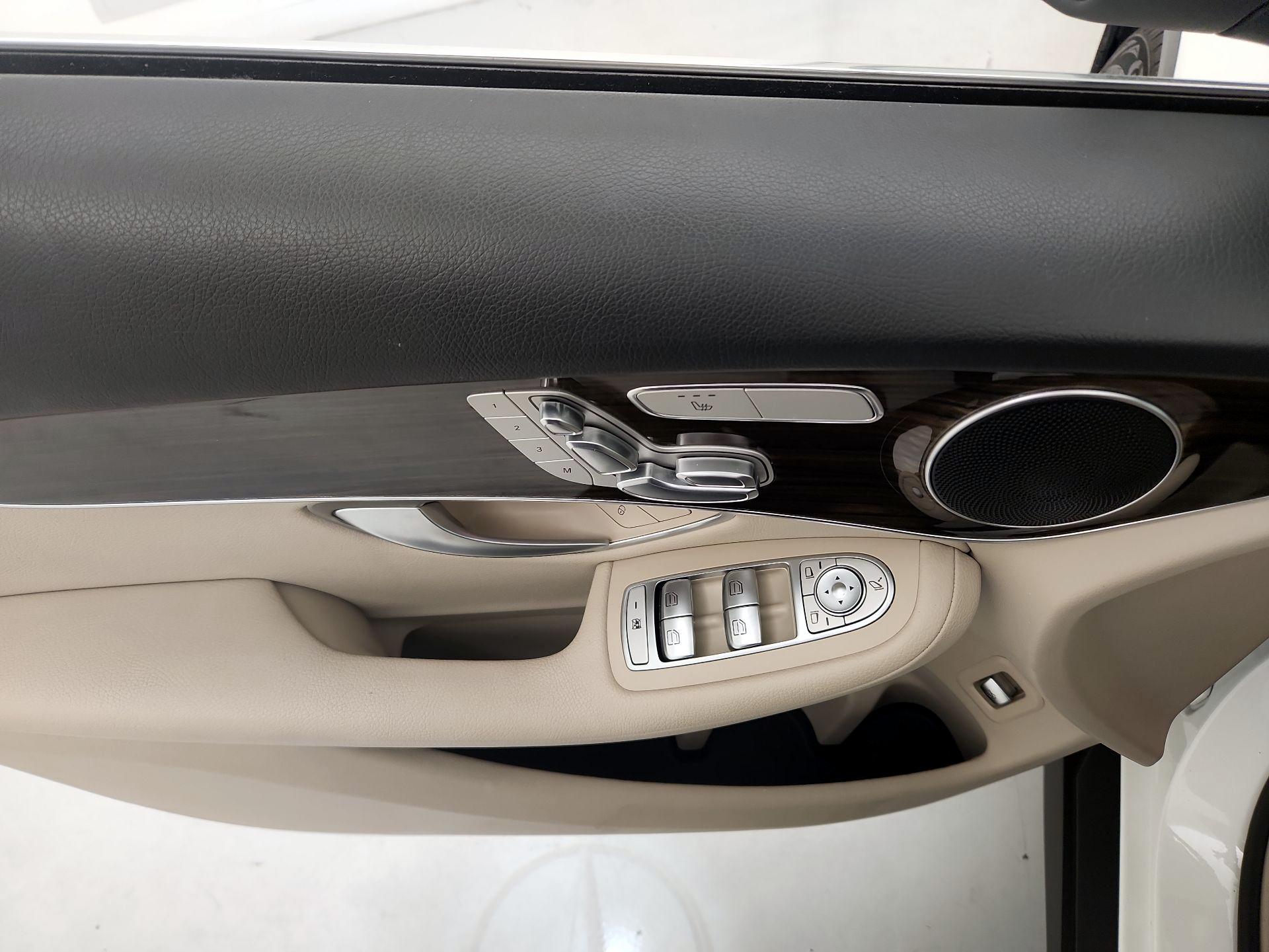 Thumbnail: 2022 Mercedes-Benz GLC - 12