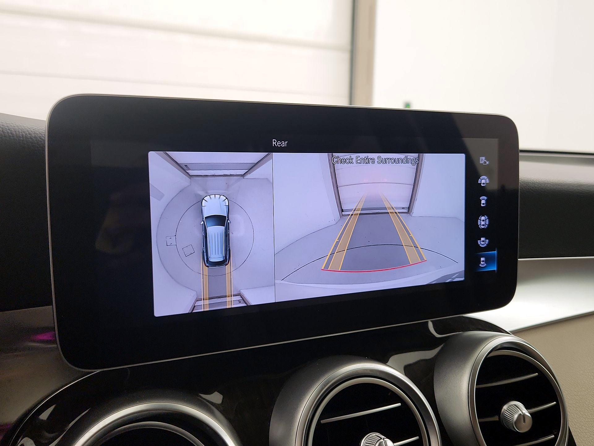 Thumbnail: 2022 Mercedes-Benz GLC - 14