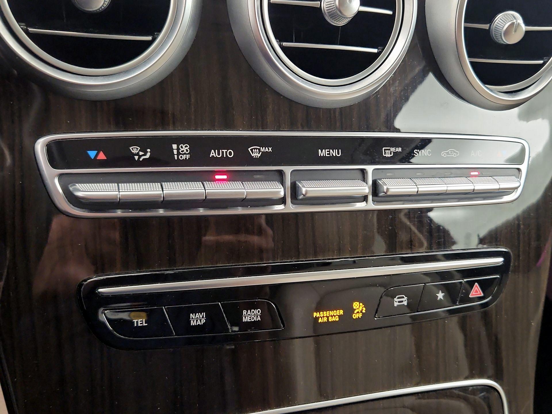 Thumbnail: 2022 Mercedes-Benz GLC - 16