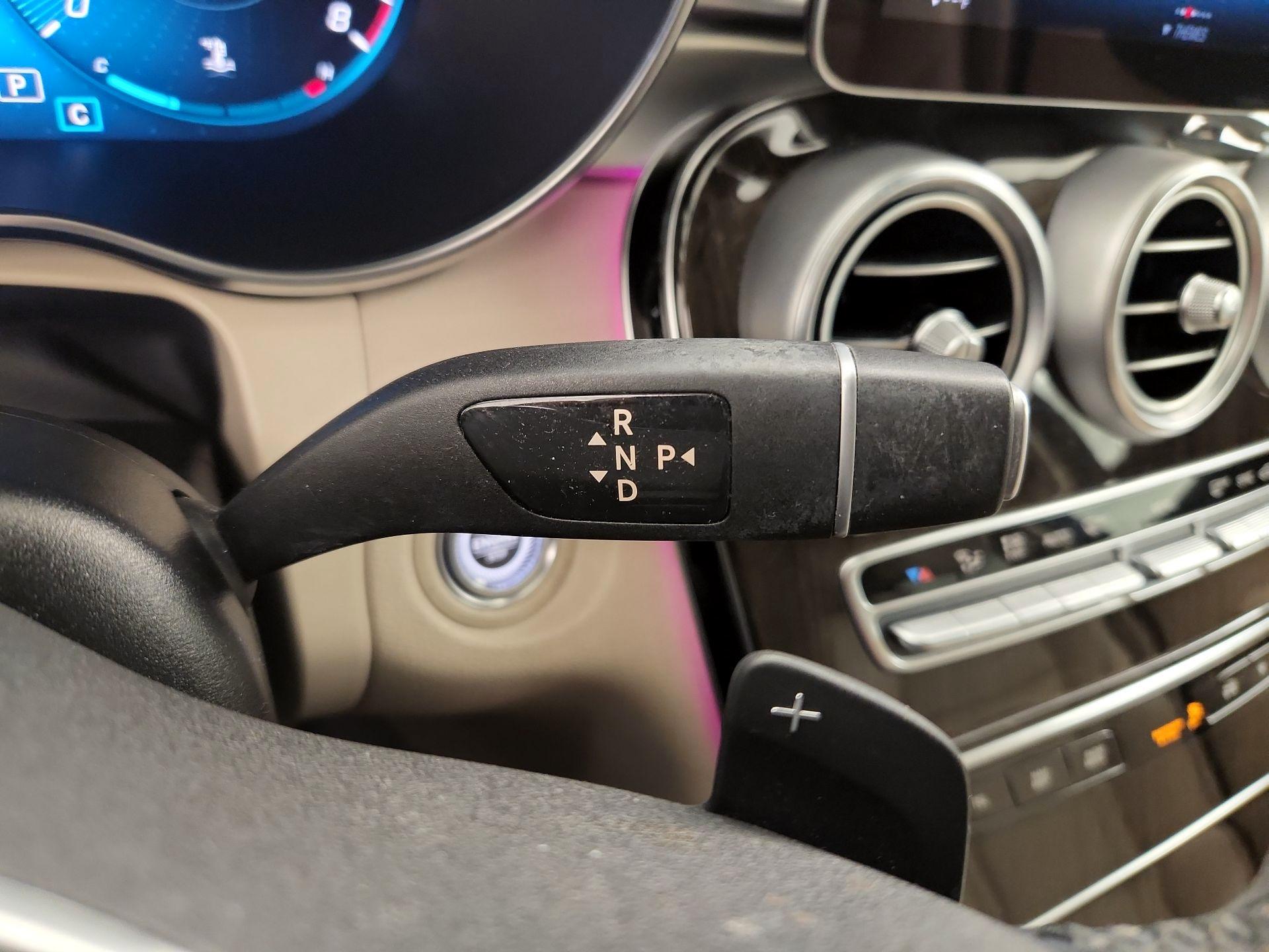 Thumbnail: 2022 Mercedes-Benz GLC - 17