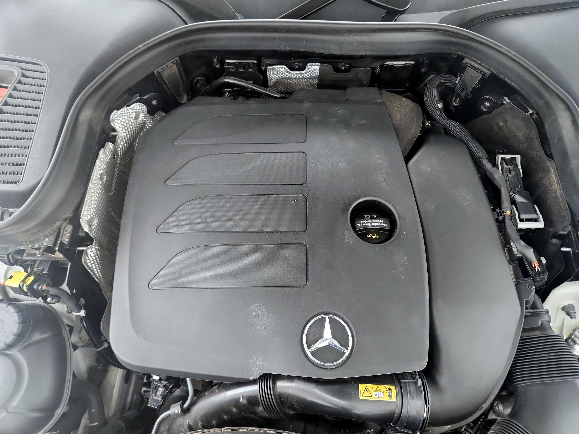 Thumbnail: 2022 Mercedes-Benz GLC - 20