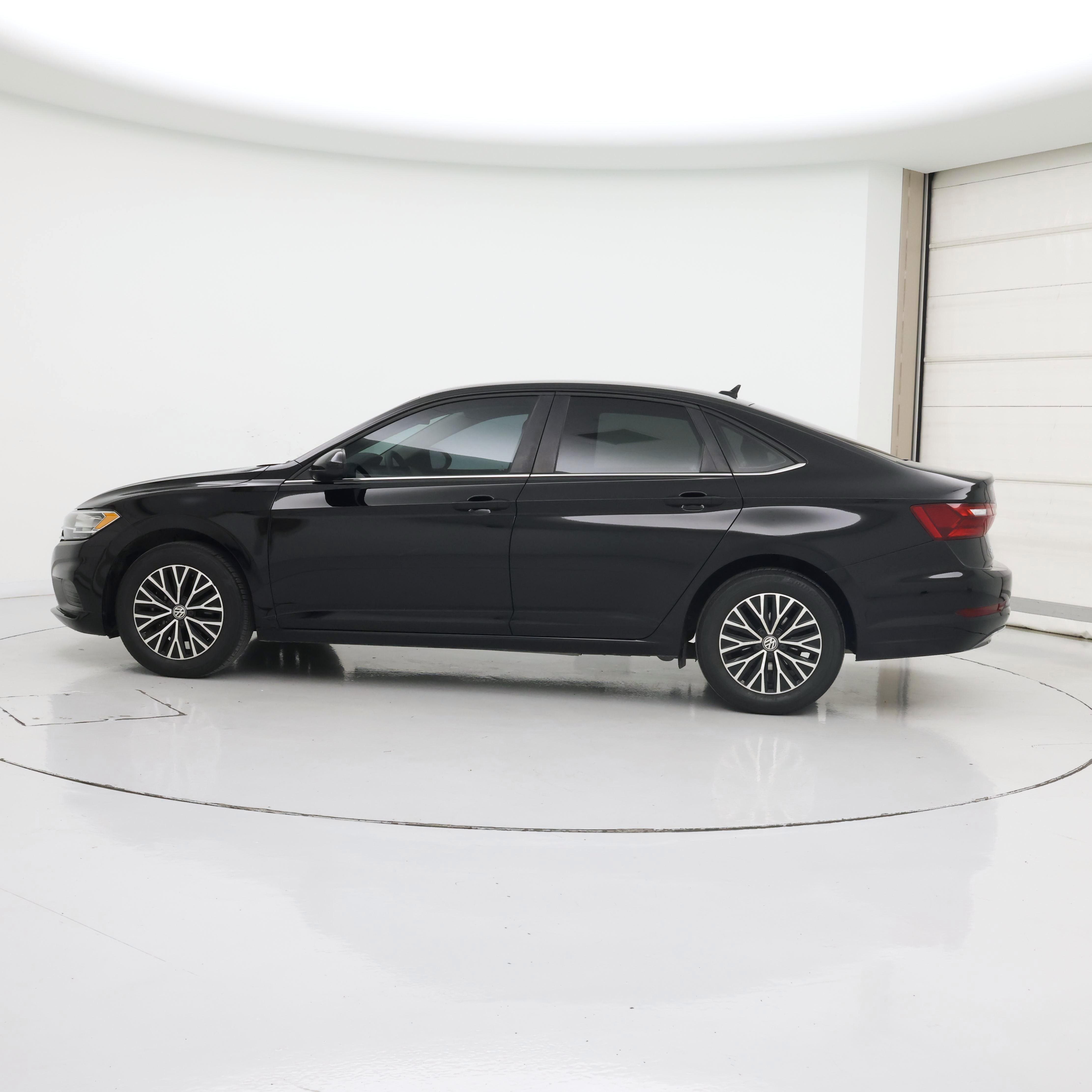 Thumbnail: 2021 Volkswagen Jetta - 3