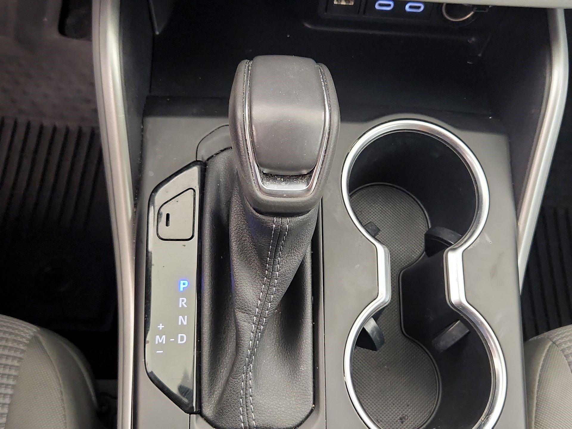 Thumbnail: 2023 Toyota Highlander - 18