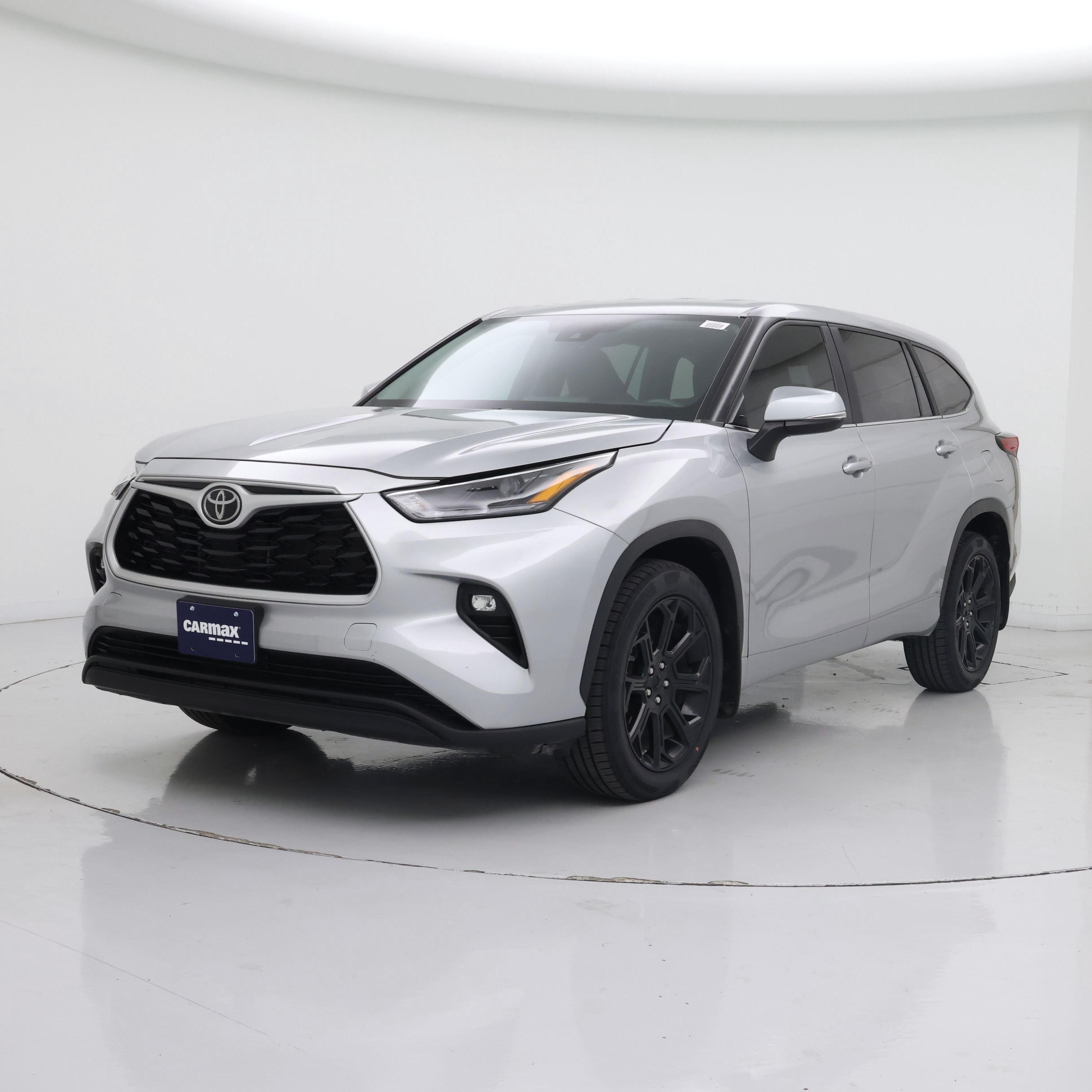 Thumbnail: 2023 Toyota Highlander - 4