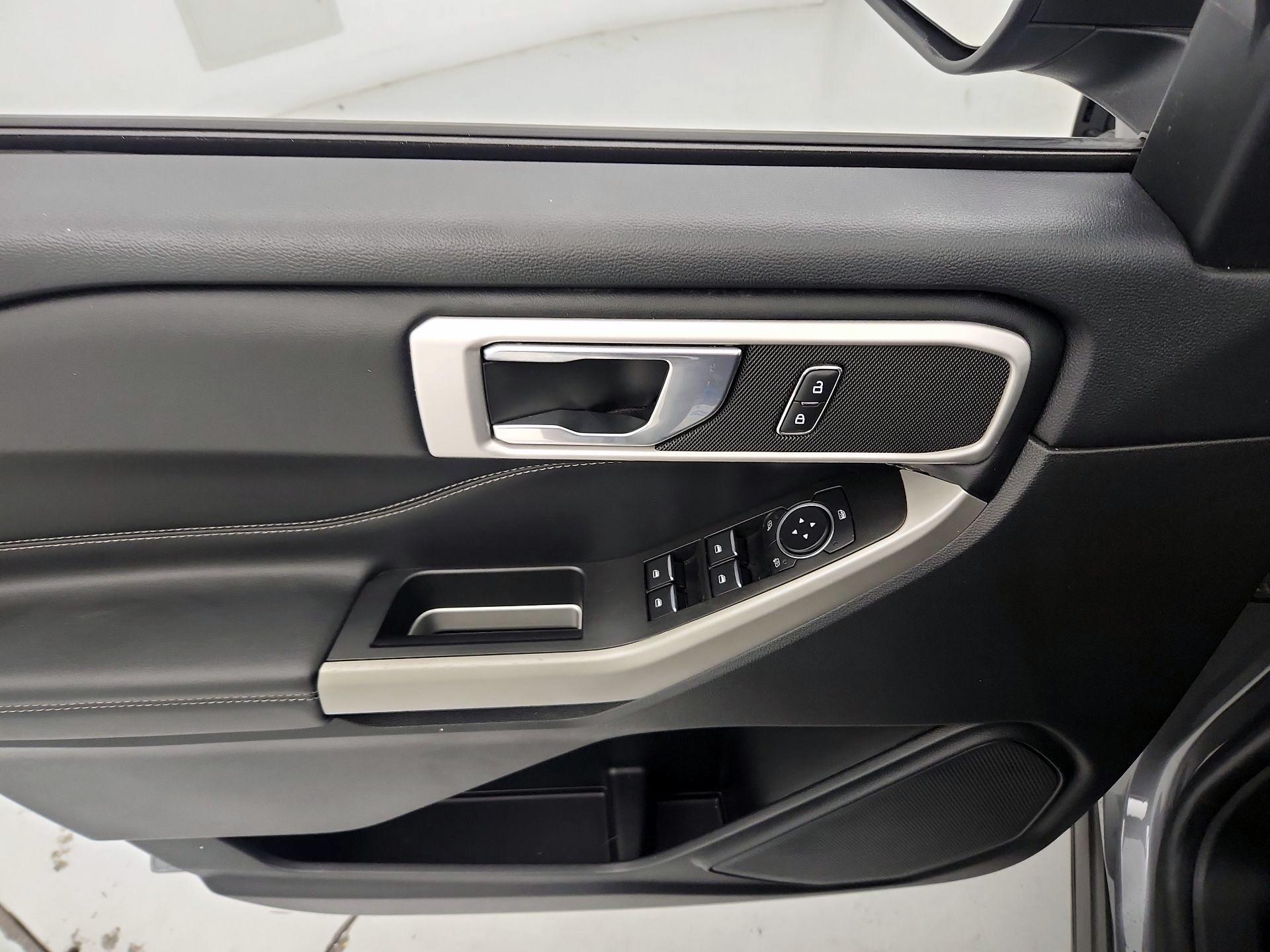 Thumbnail: 2022 Ford Explorer - 12