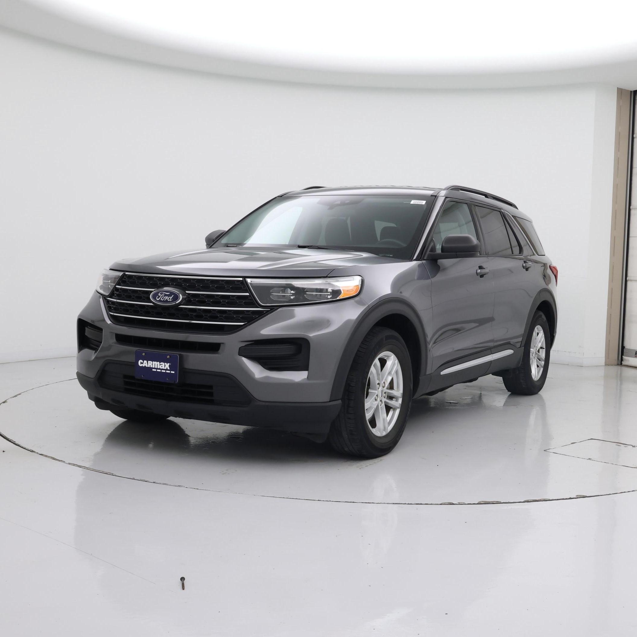 Thumbnail: 2022 Ford Explorer - 4