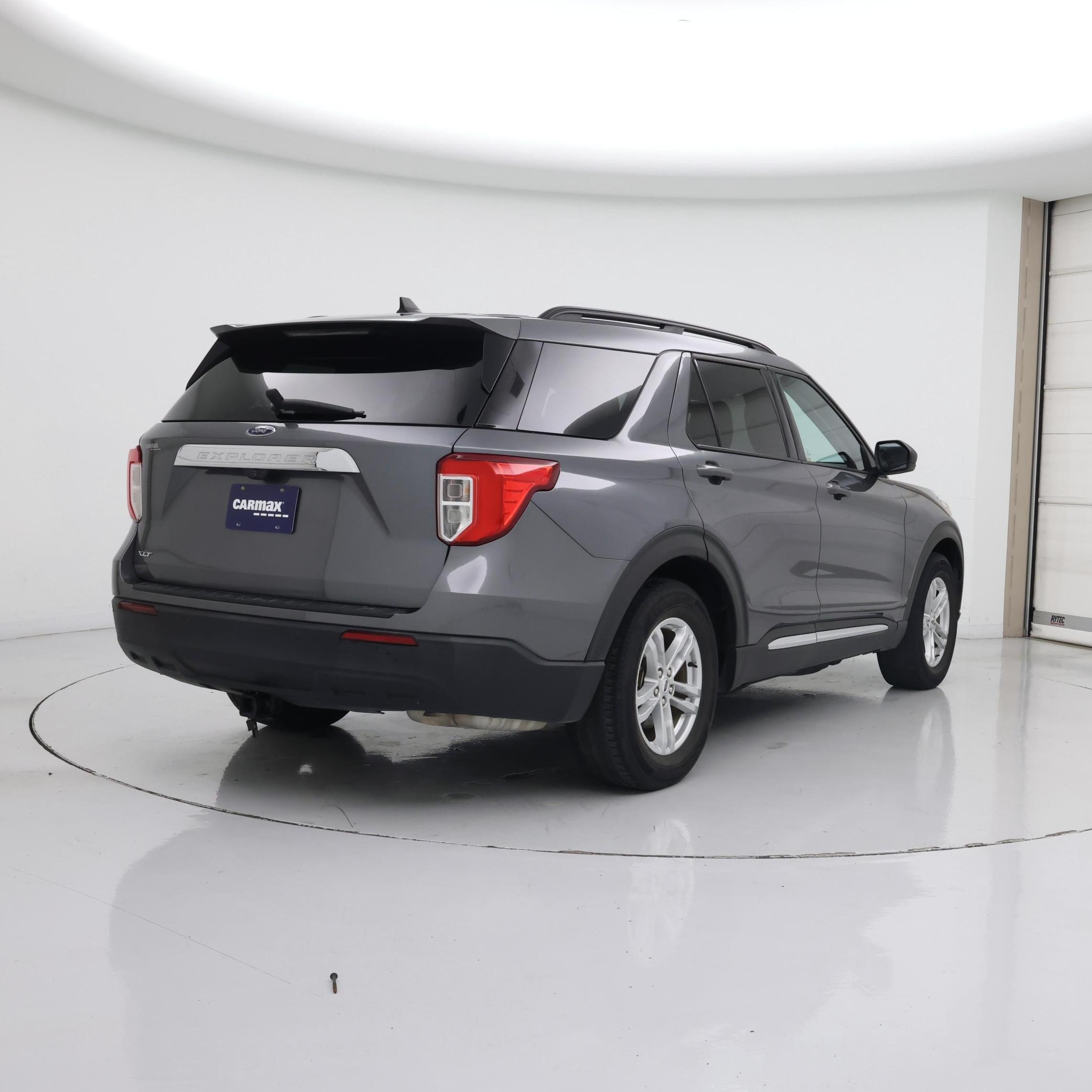 Thumbnail: 2022 Ford Explorer - 8