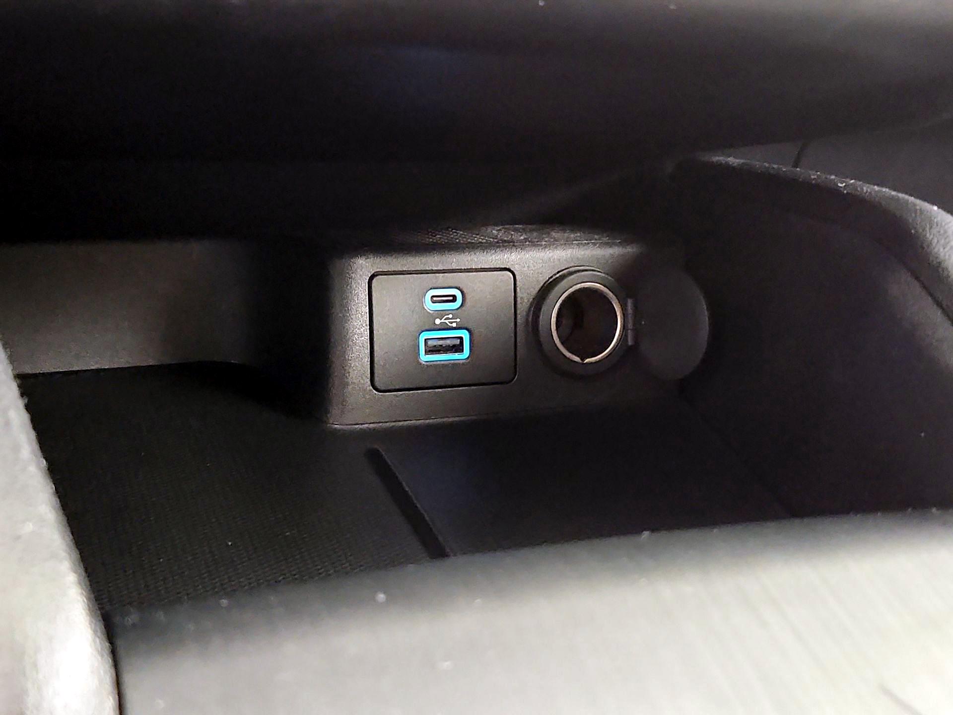 Thumbnail: 2020 Ford Escape - 18