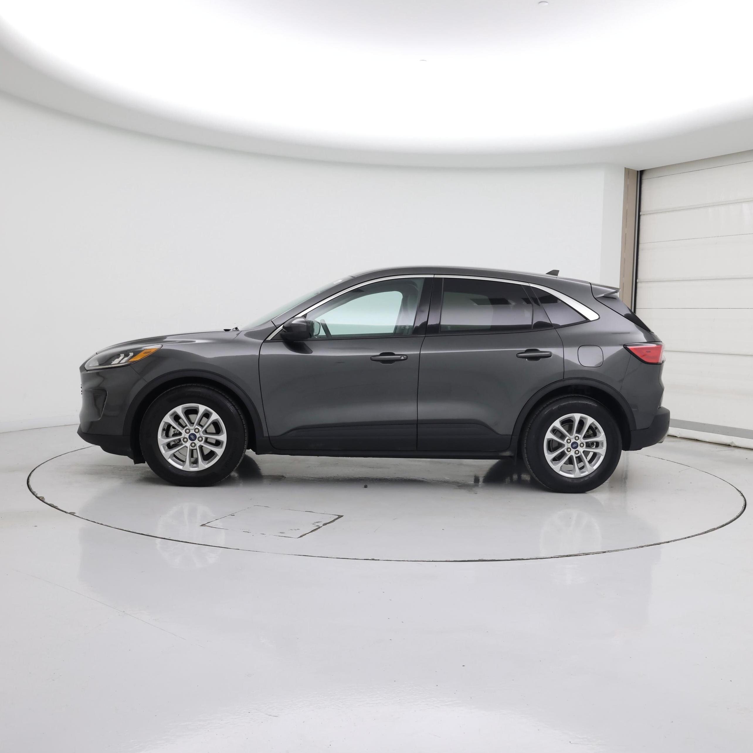 Thumbnail: 2020 Ford Escape - 3