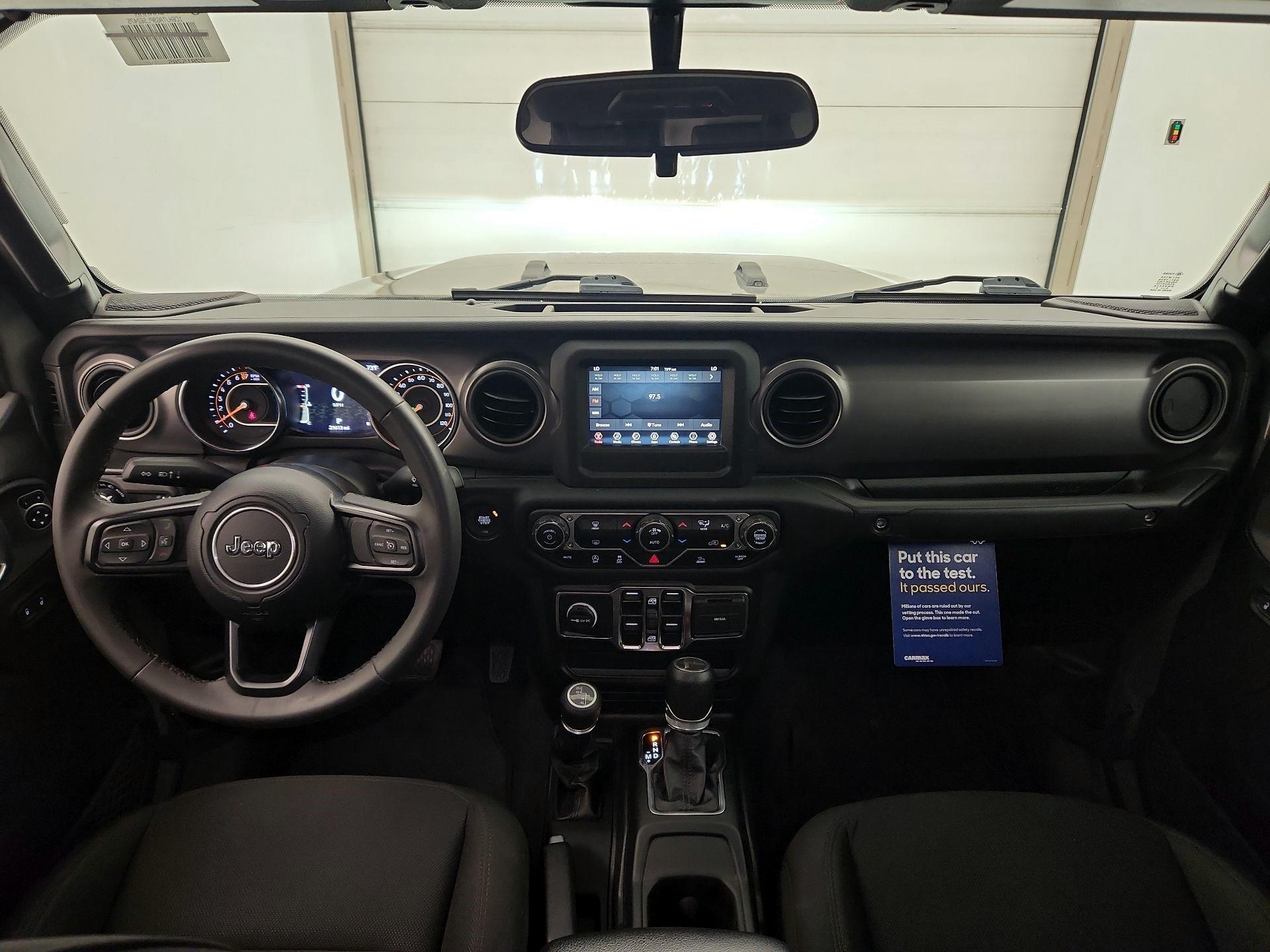 Thumbnail: 2023 Jeep Gladiator - 9