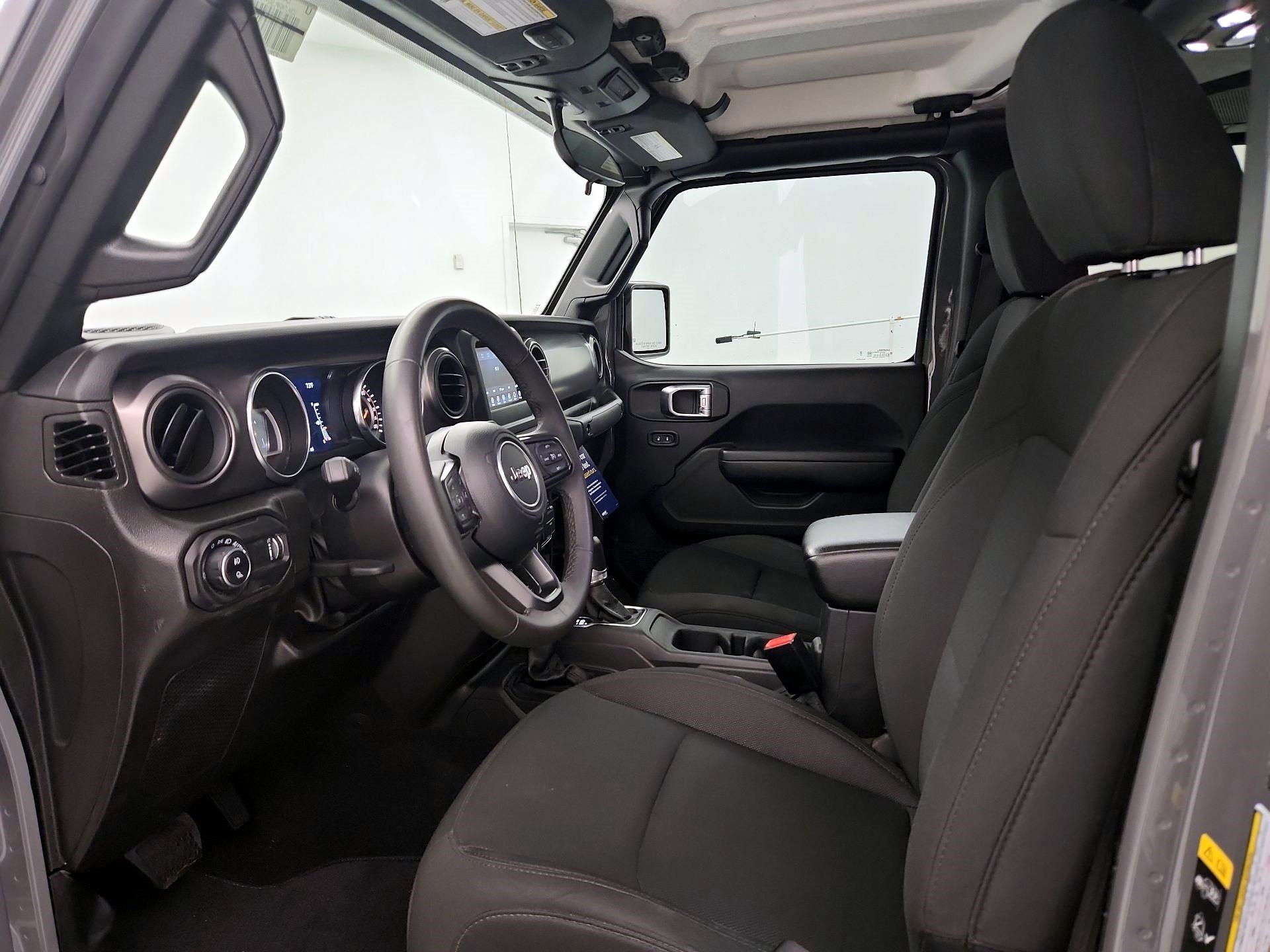 Thumbnail: 2023 Jeep Gladiator - 11