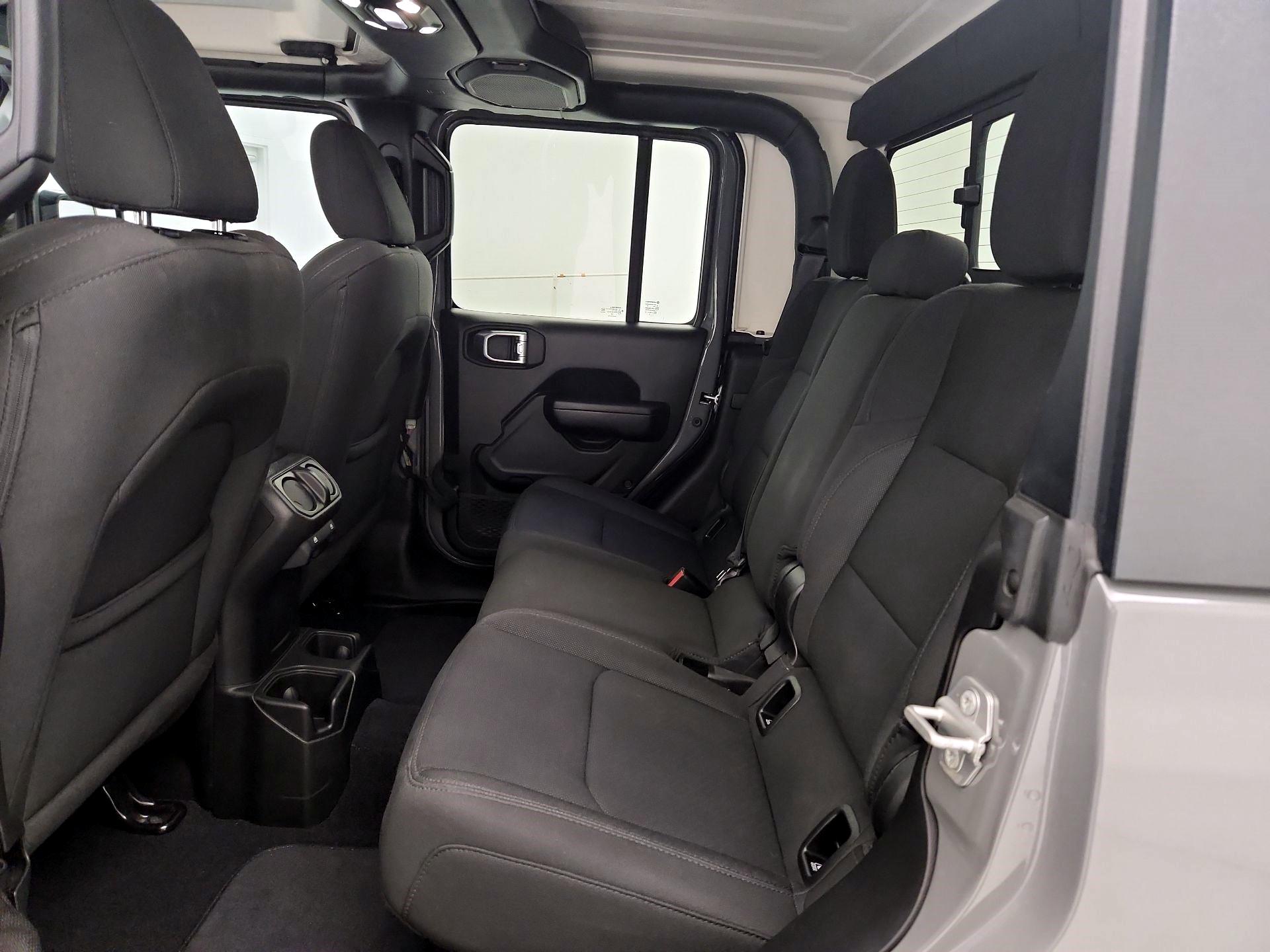 Thumbnail: 2023 Jeep Gladiator - 19