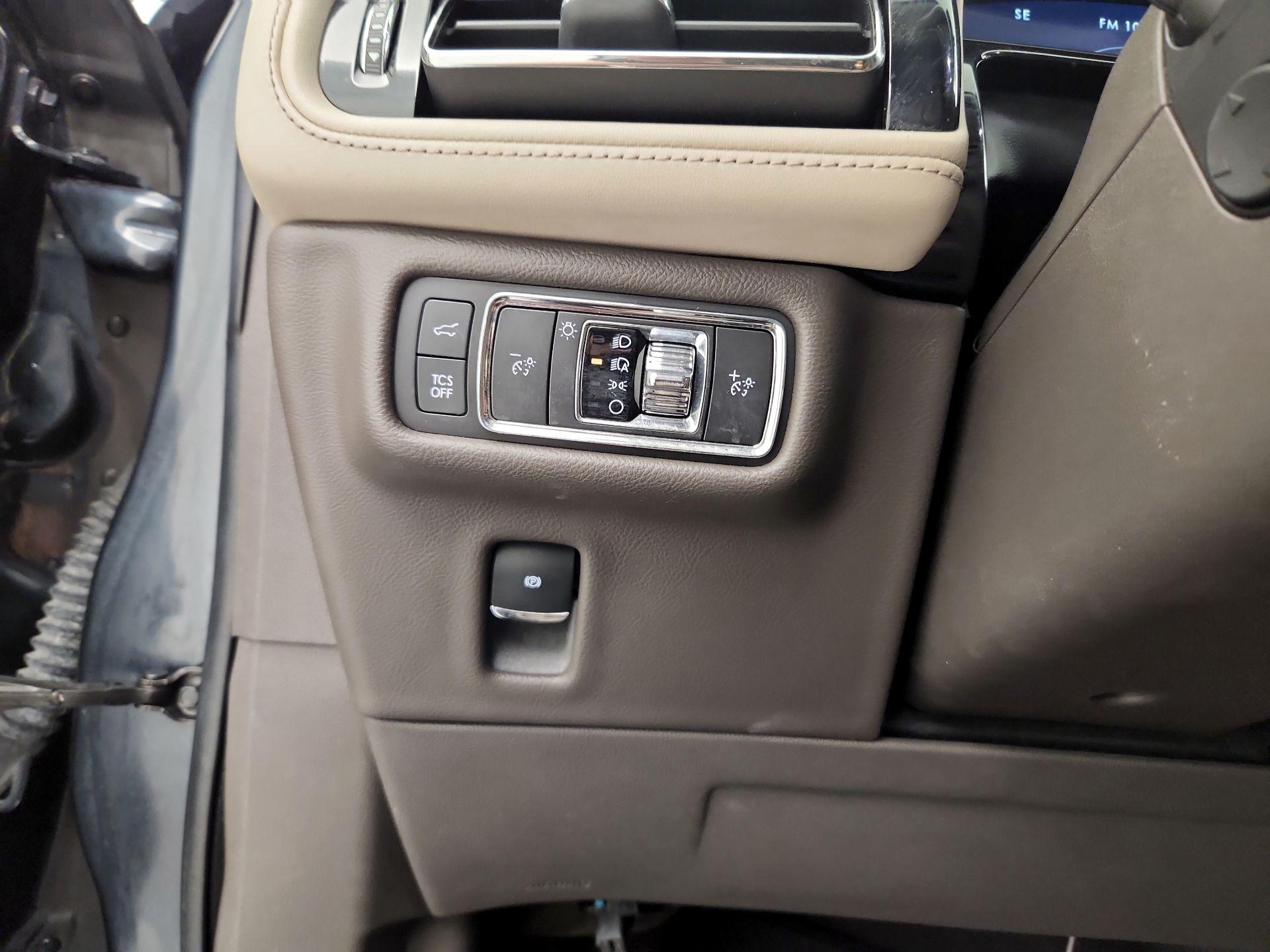 Thumbnail: 2021 Lincoln Nautilus - 13