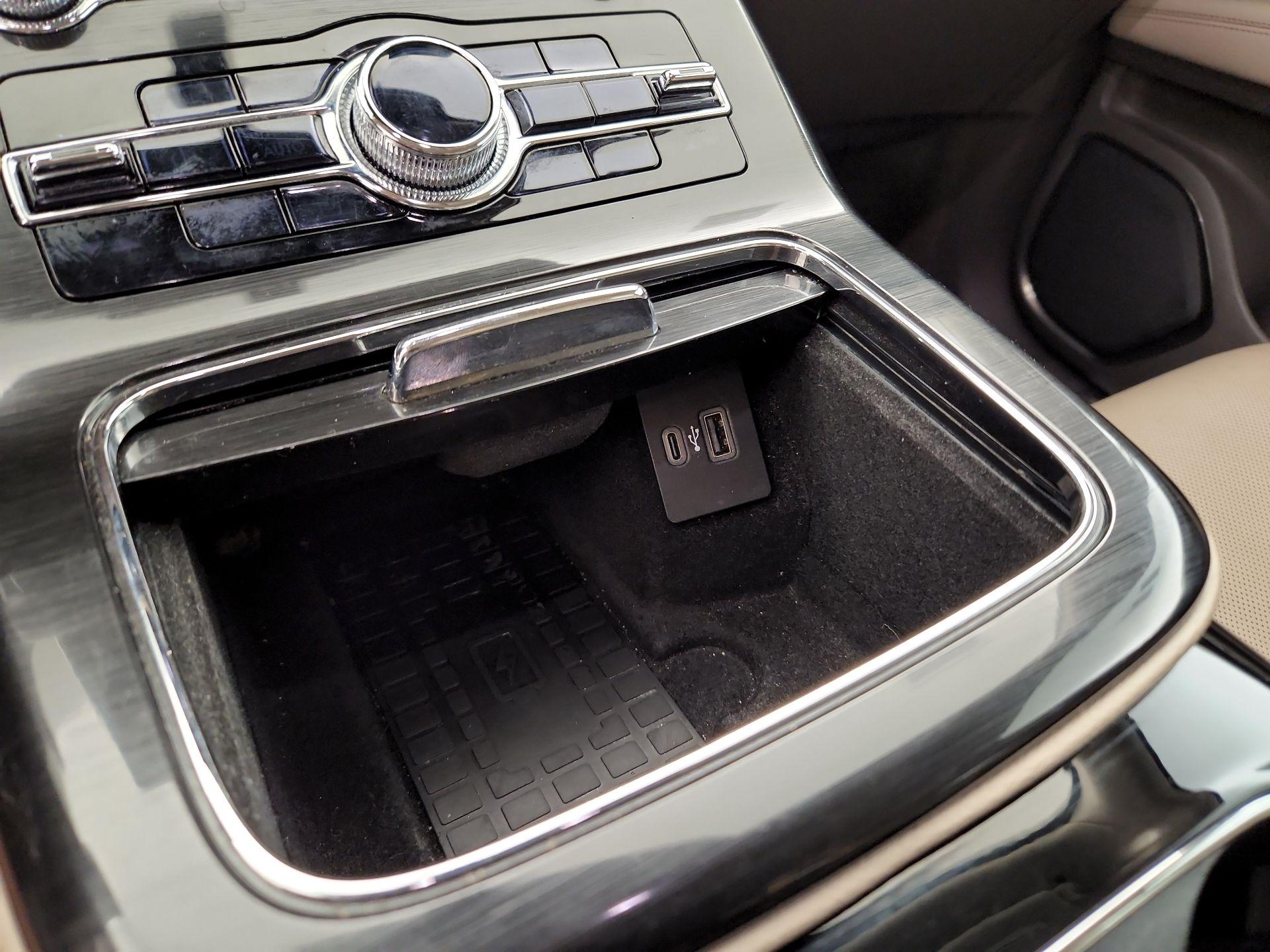 Thumbnail: 2021 Lincoln Nautilus - 19