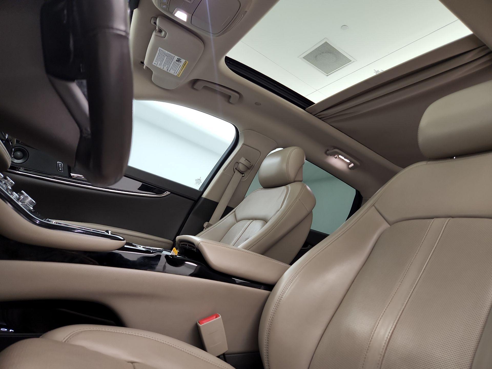 Thumbnail: 2021 Lincoln Nautilus - 20