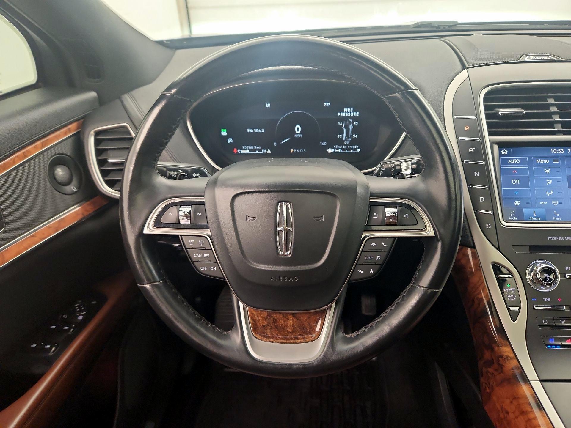 Thumbnail: 2020 Lincoln Nautilus - 10