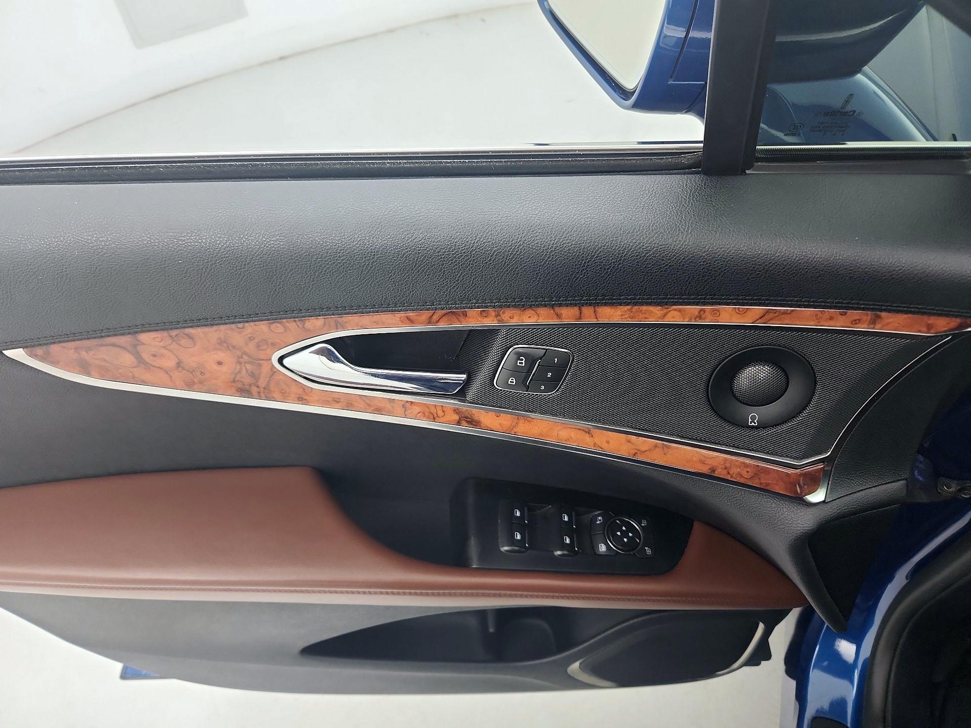 Thumbnail: 2020 Lincoln Nautilus - 12