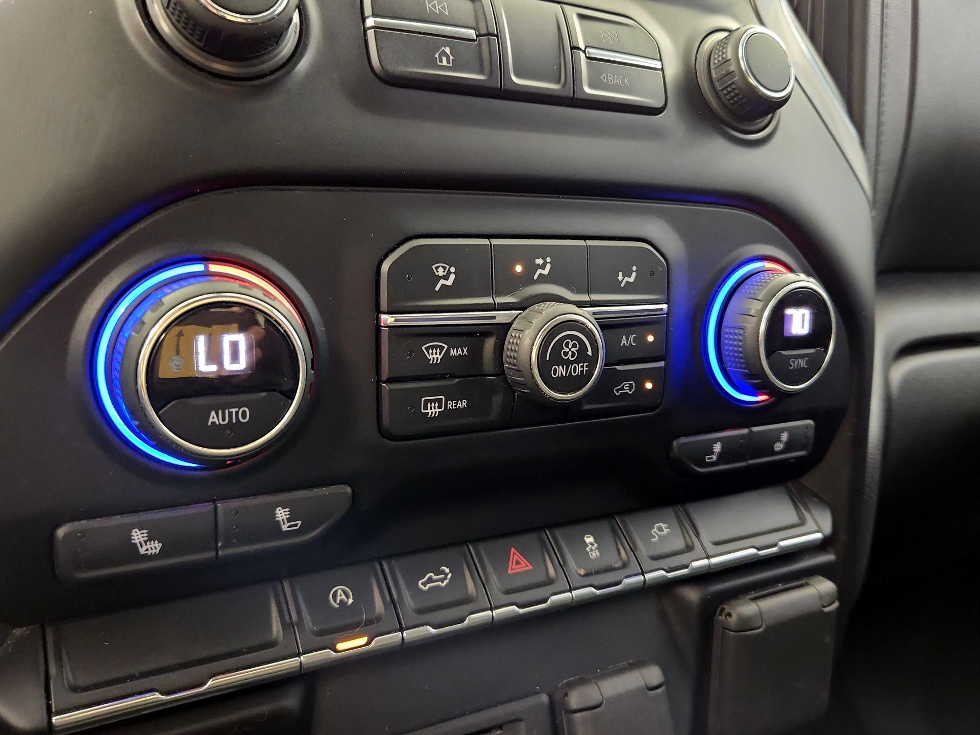 Thumbnail: 2021 Chevrolet Silverado 1500 - 16