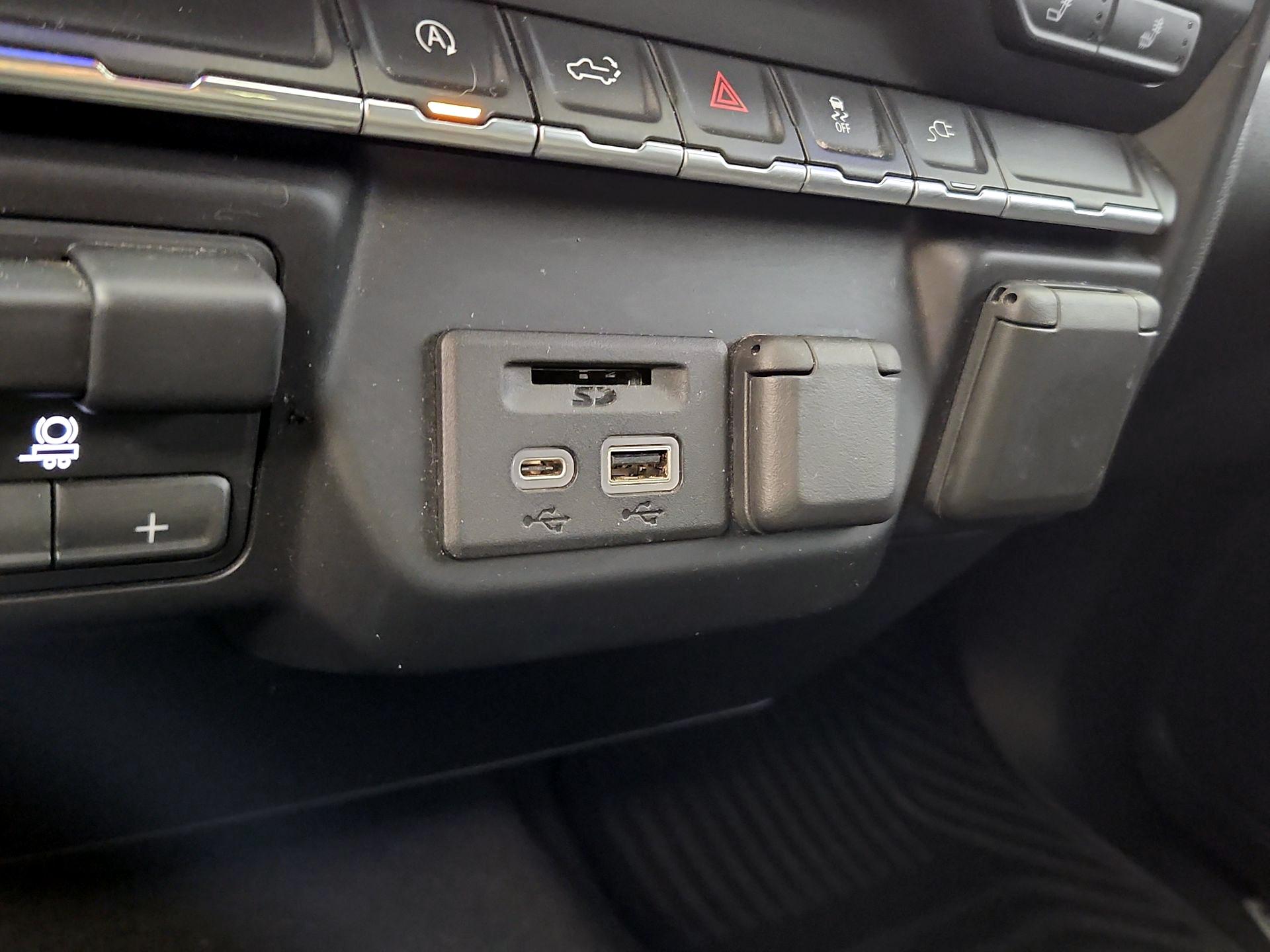 Thumbnail: 2021 Chevrolet Silverado 1500 - 18