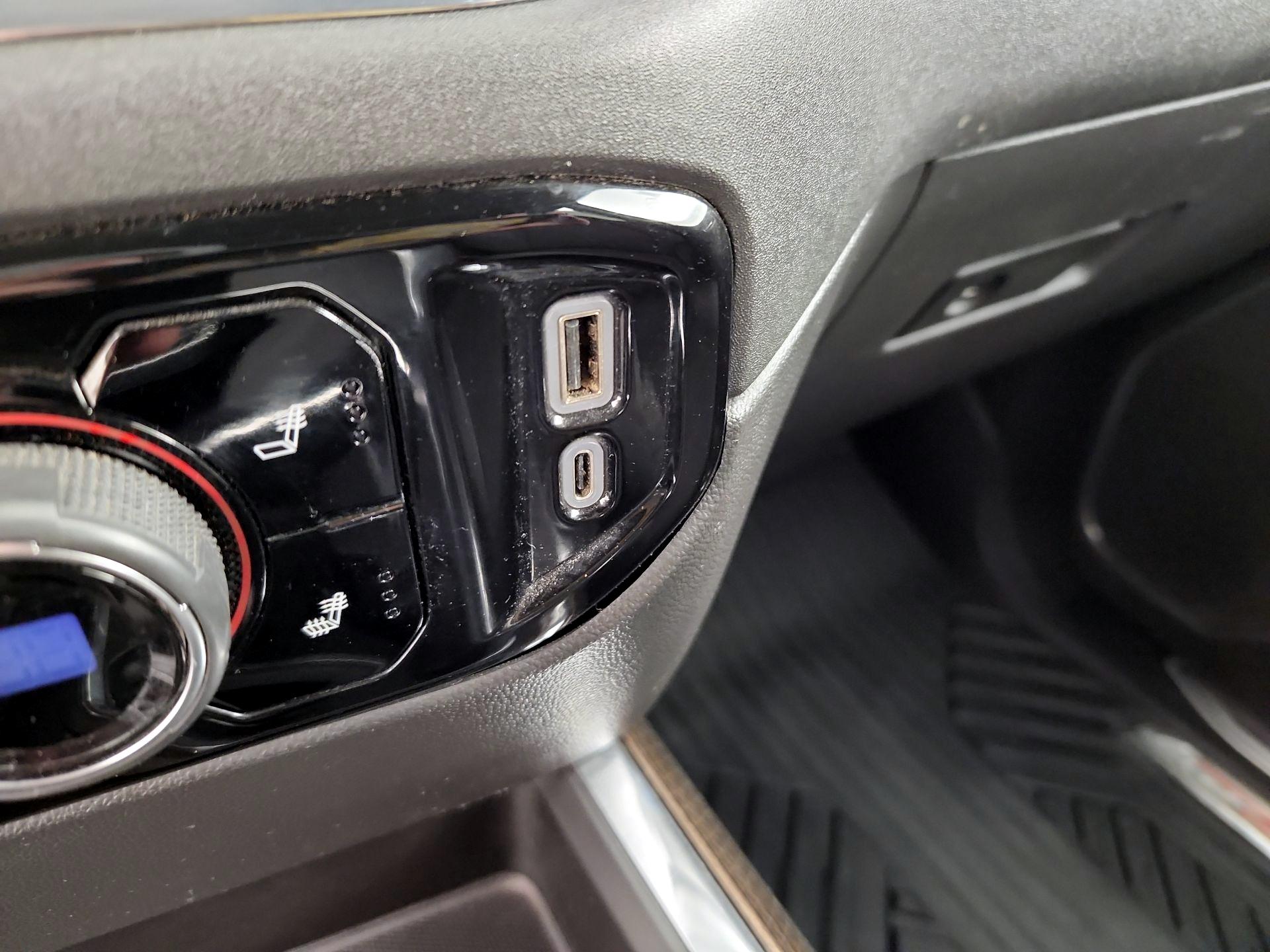 Thumbnail: 2023 Chevrolet Silverado 1500 - 19