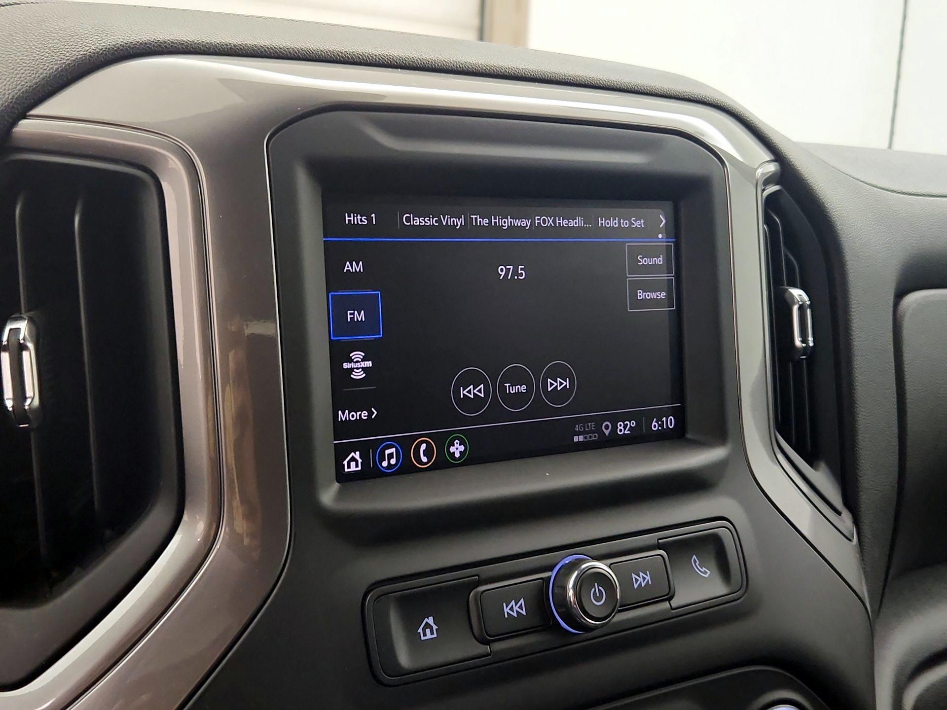 Thumbnail: 2024 Chevrolet Silverado 1500 - 15