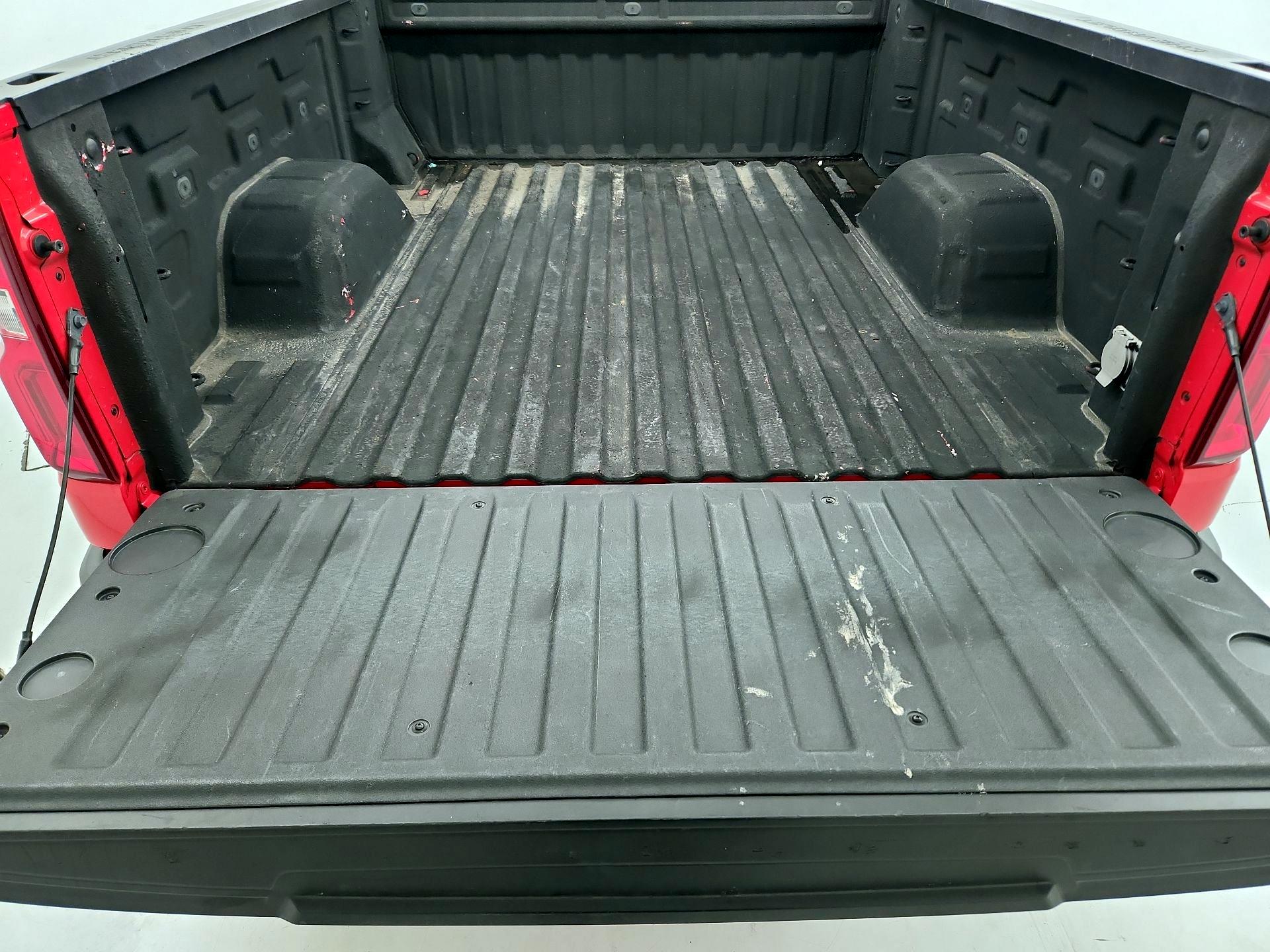 Thumbnail: 2023 Chevrolet Silverado 1500 - 20