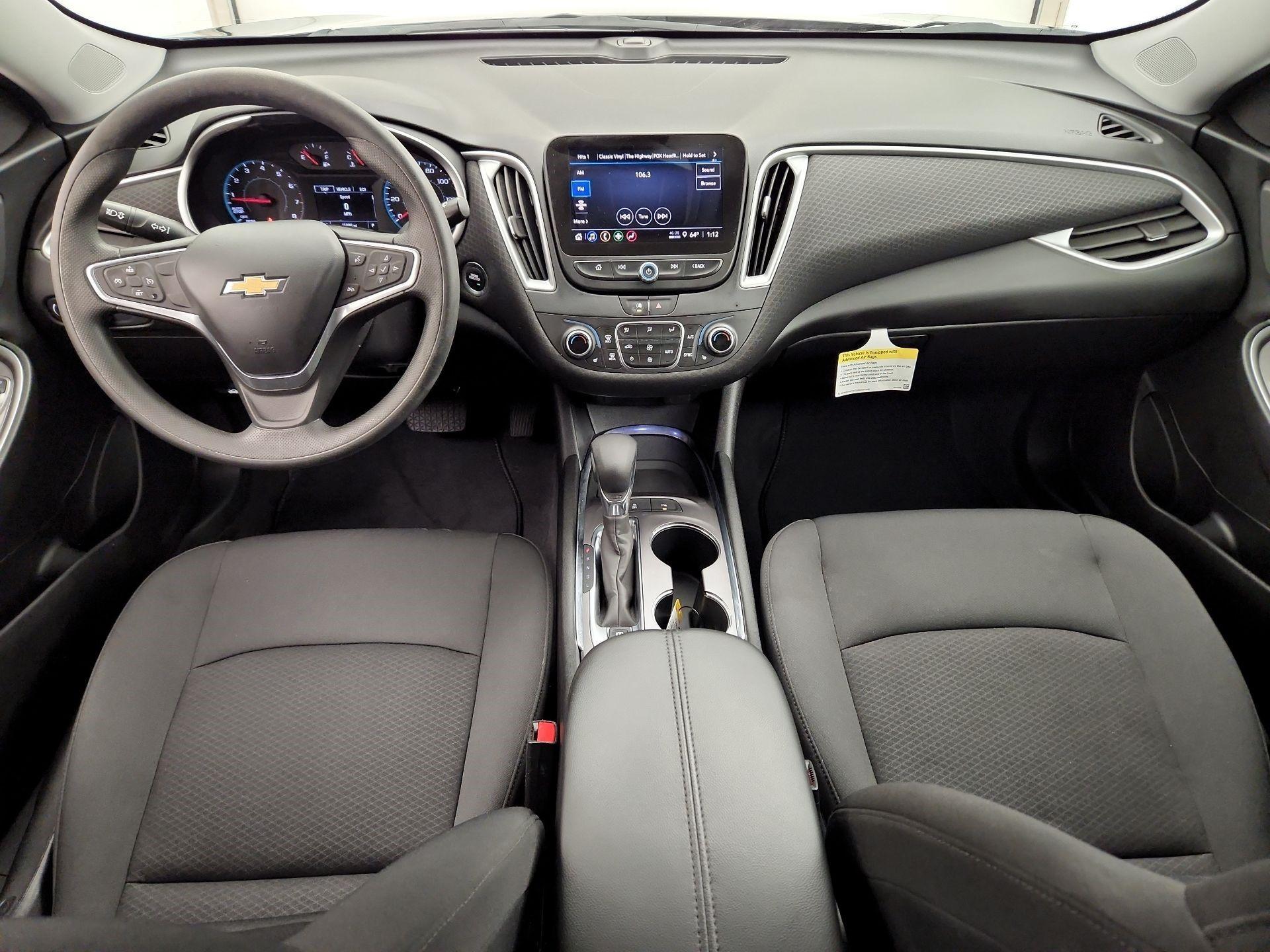 Thumbnail: 2022 Chevrolet Malibu - 9