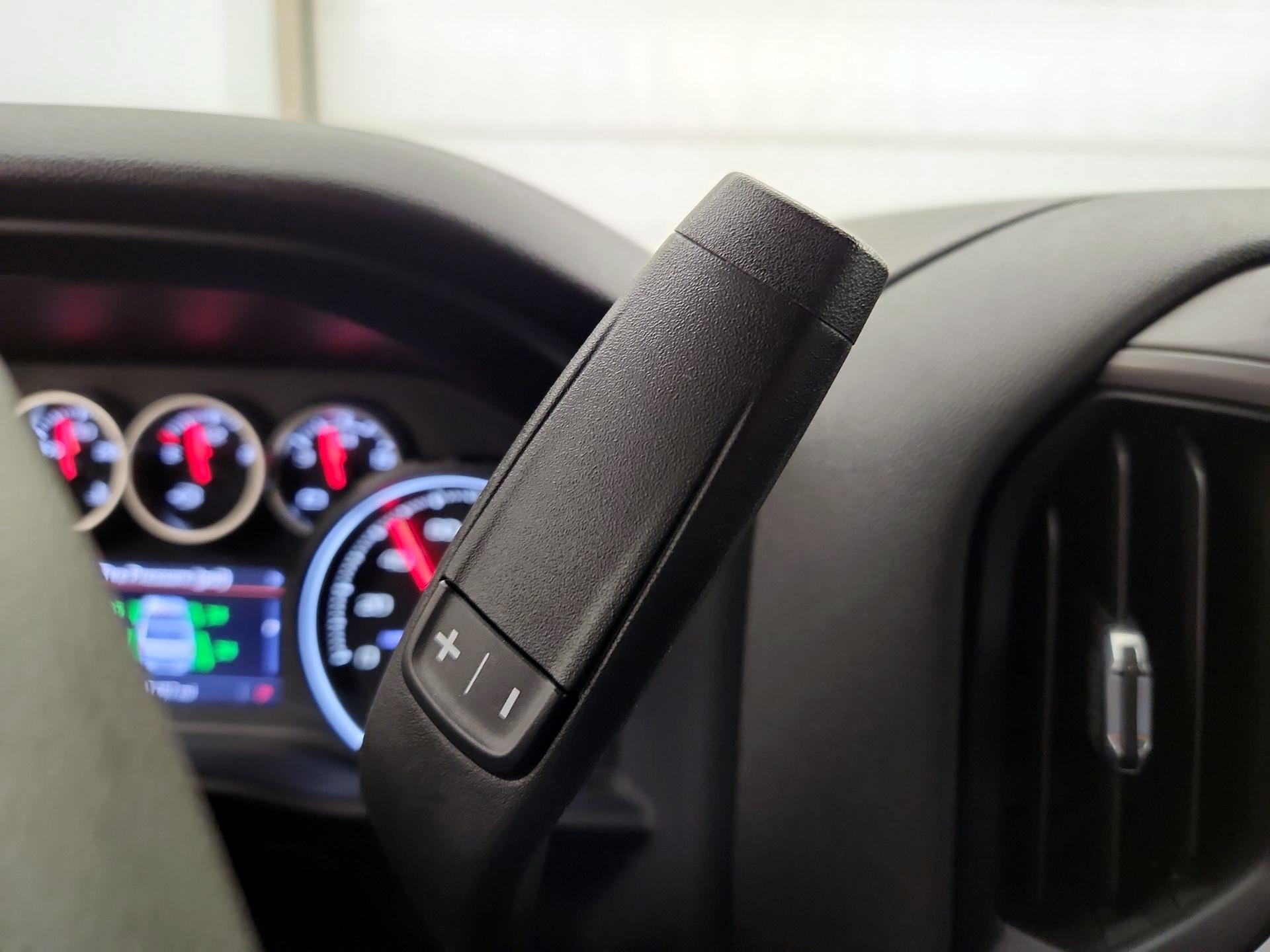 Thumbnail: 2022 Chevrolet Silverado 1500 - 17